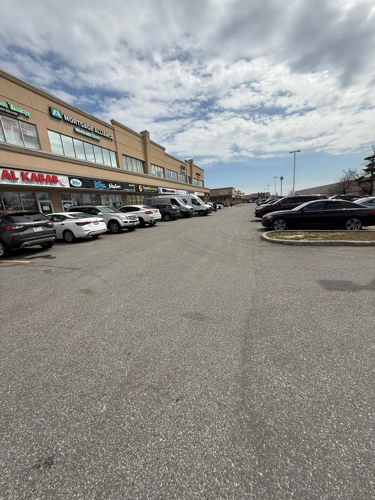 Mississauga, ON L5V 0A7,808 Britannia RD W #206