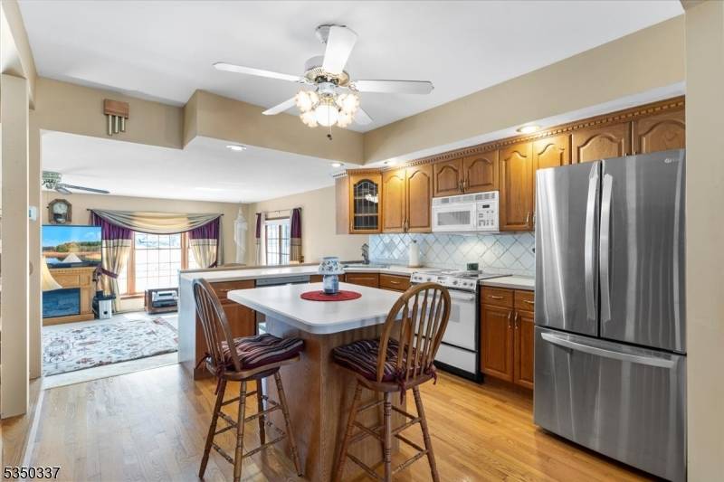 Roxbury Twp., NJ 07850,24 Kingsland Rd