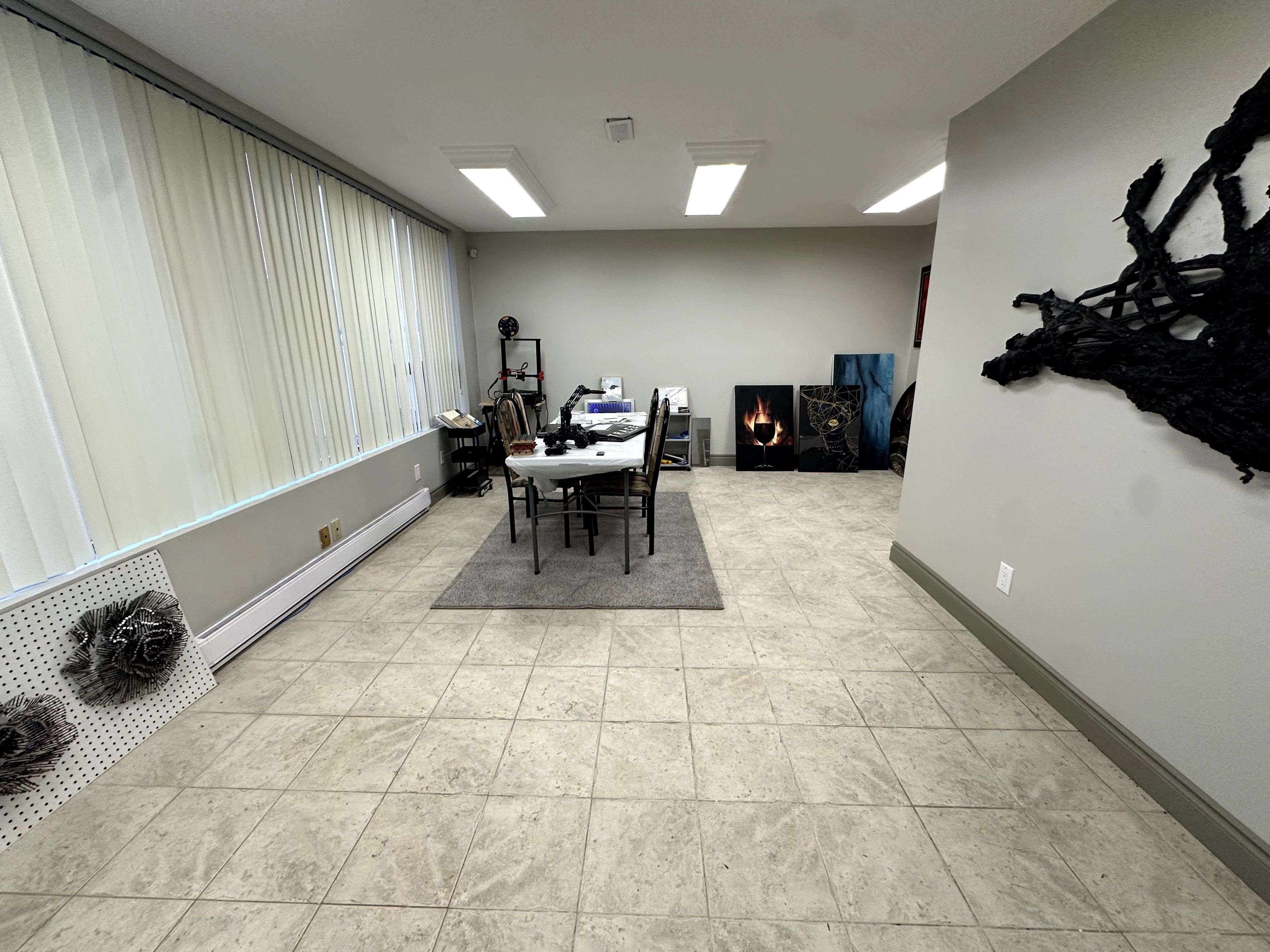 Newmarket, ON L3Y 8Z1,1228 Gorham ST #4