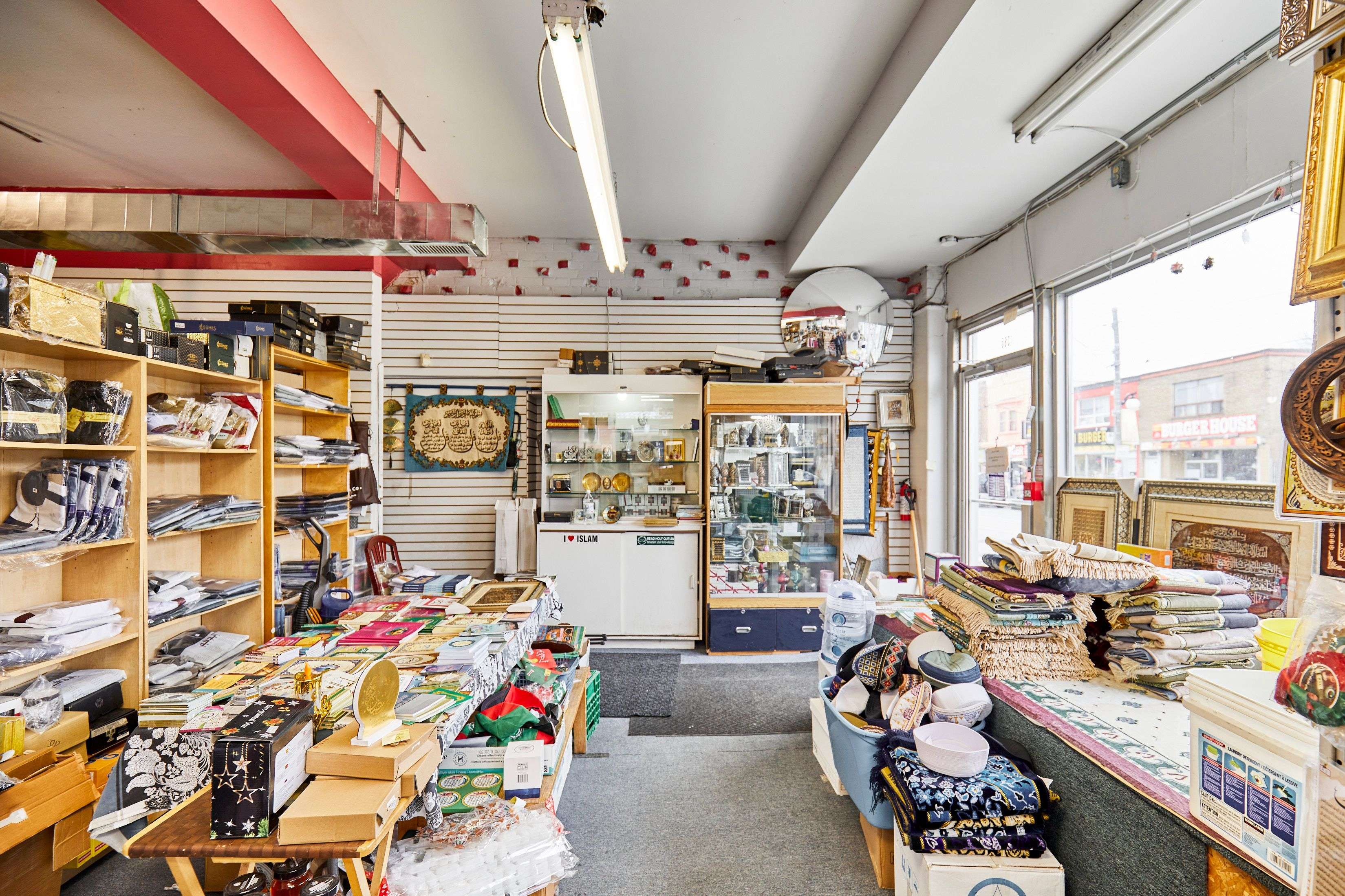 Toronto E01, ON M4L 2W7,280 Woodfield RD