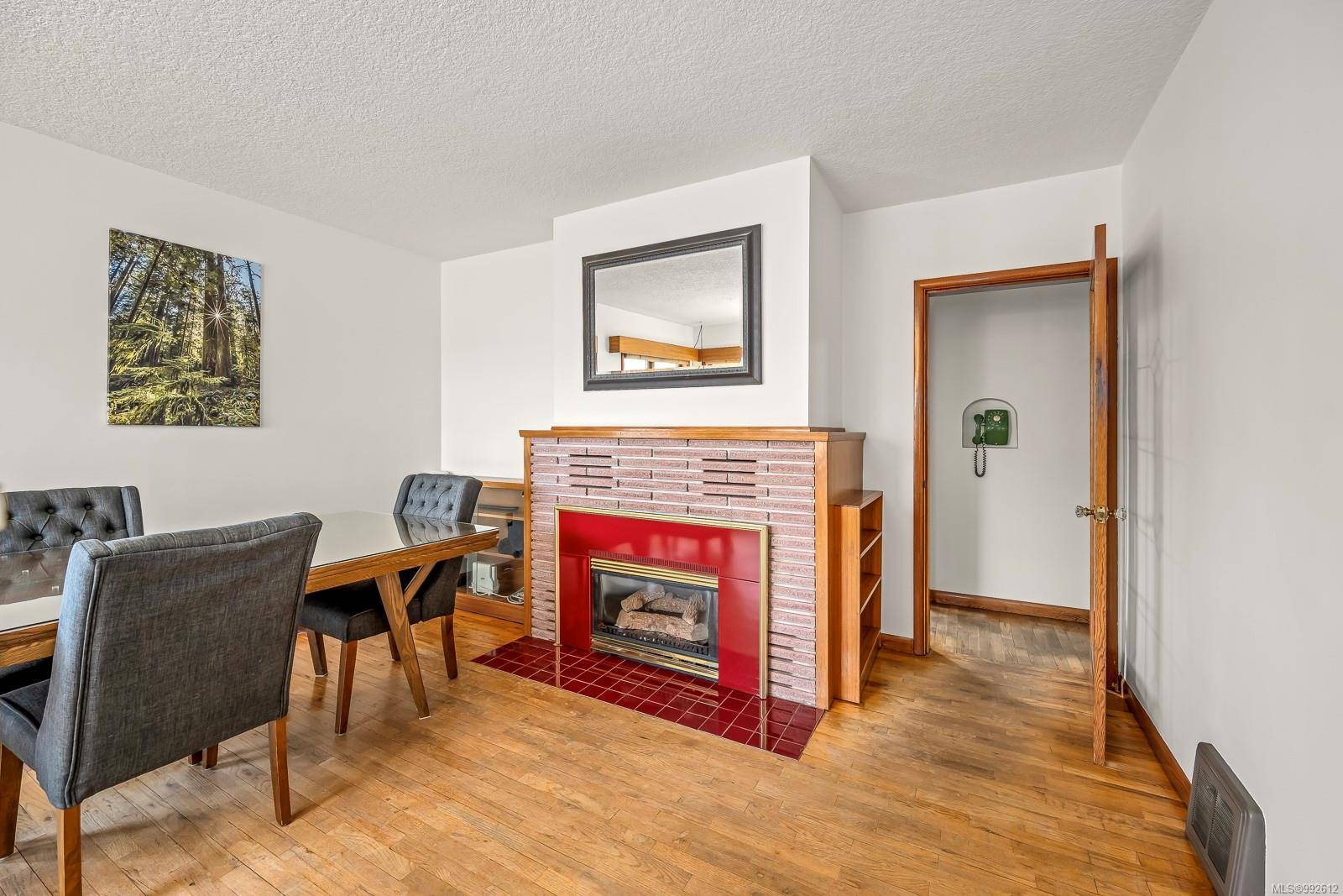 Courtenay, BC V9N 1P5,380 10th St
