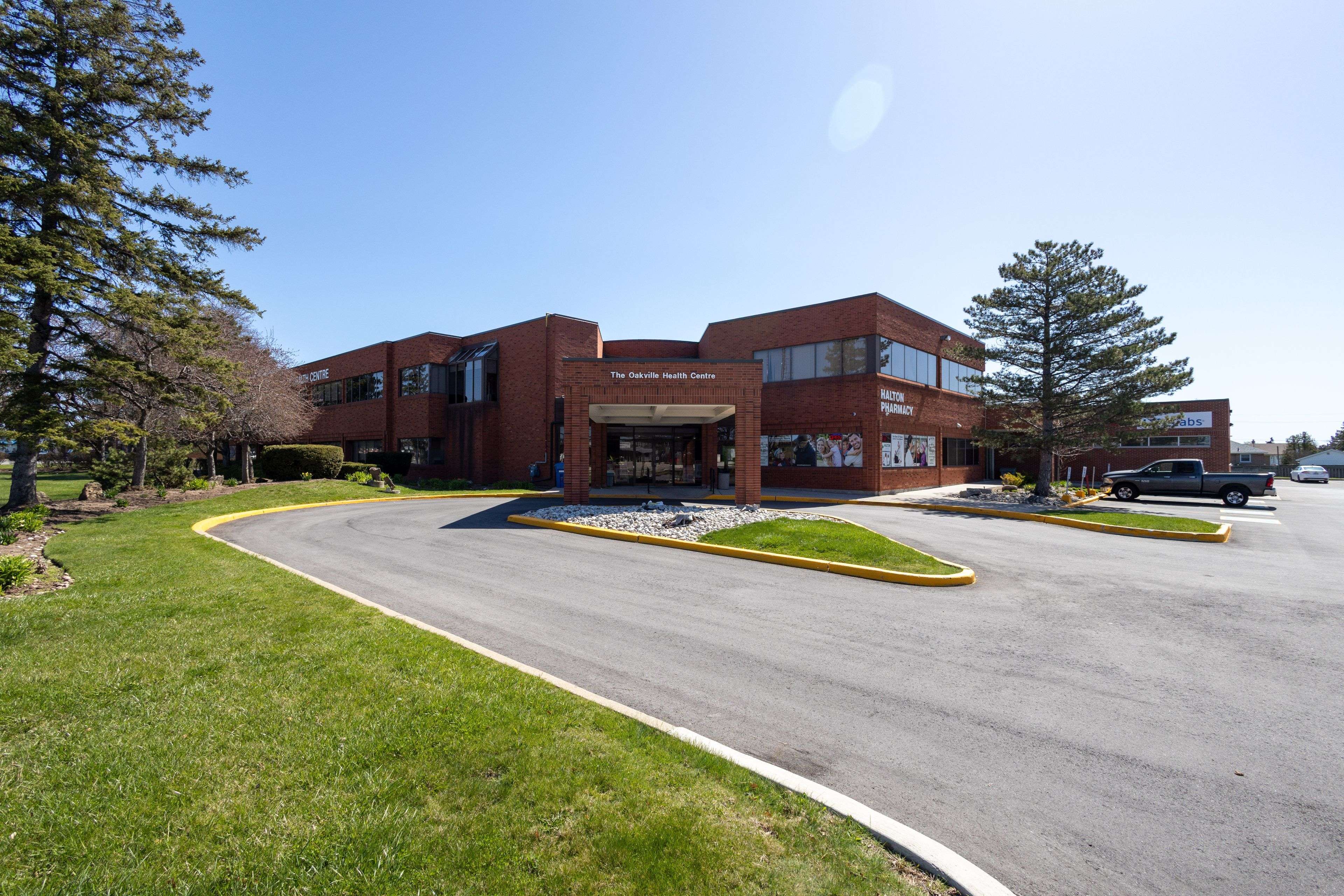 Oakville, ON L6L 2X4,1060 Speers RD #120