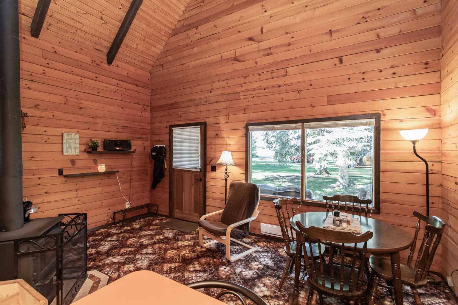 Gull Lake, AB T0C 0J0,68 Brownlows LNDG