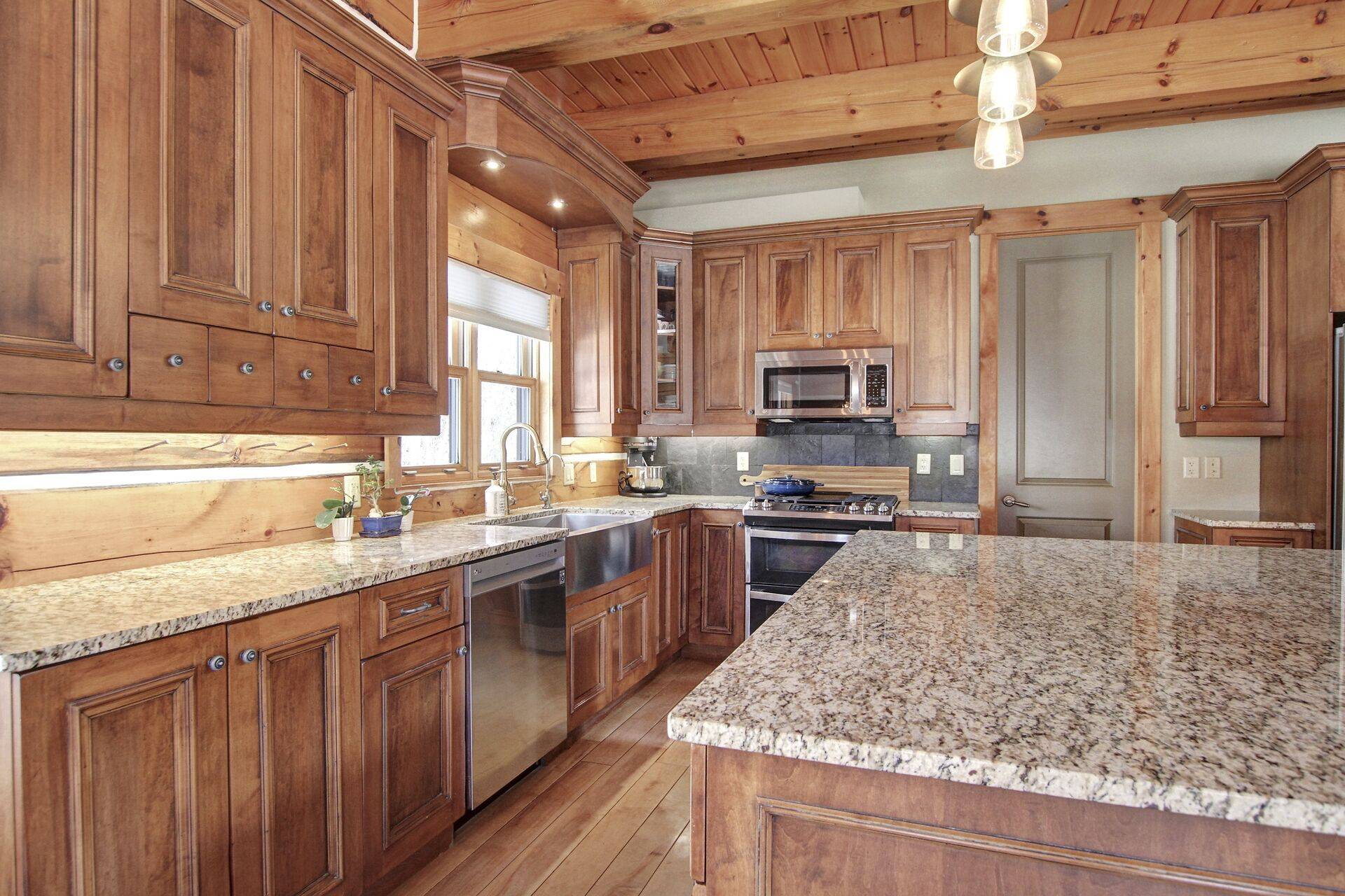 Merrickville-wolford, ON K0G 1N0,453 SNOWDONS CORNERS RD
