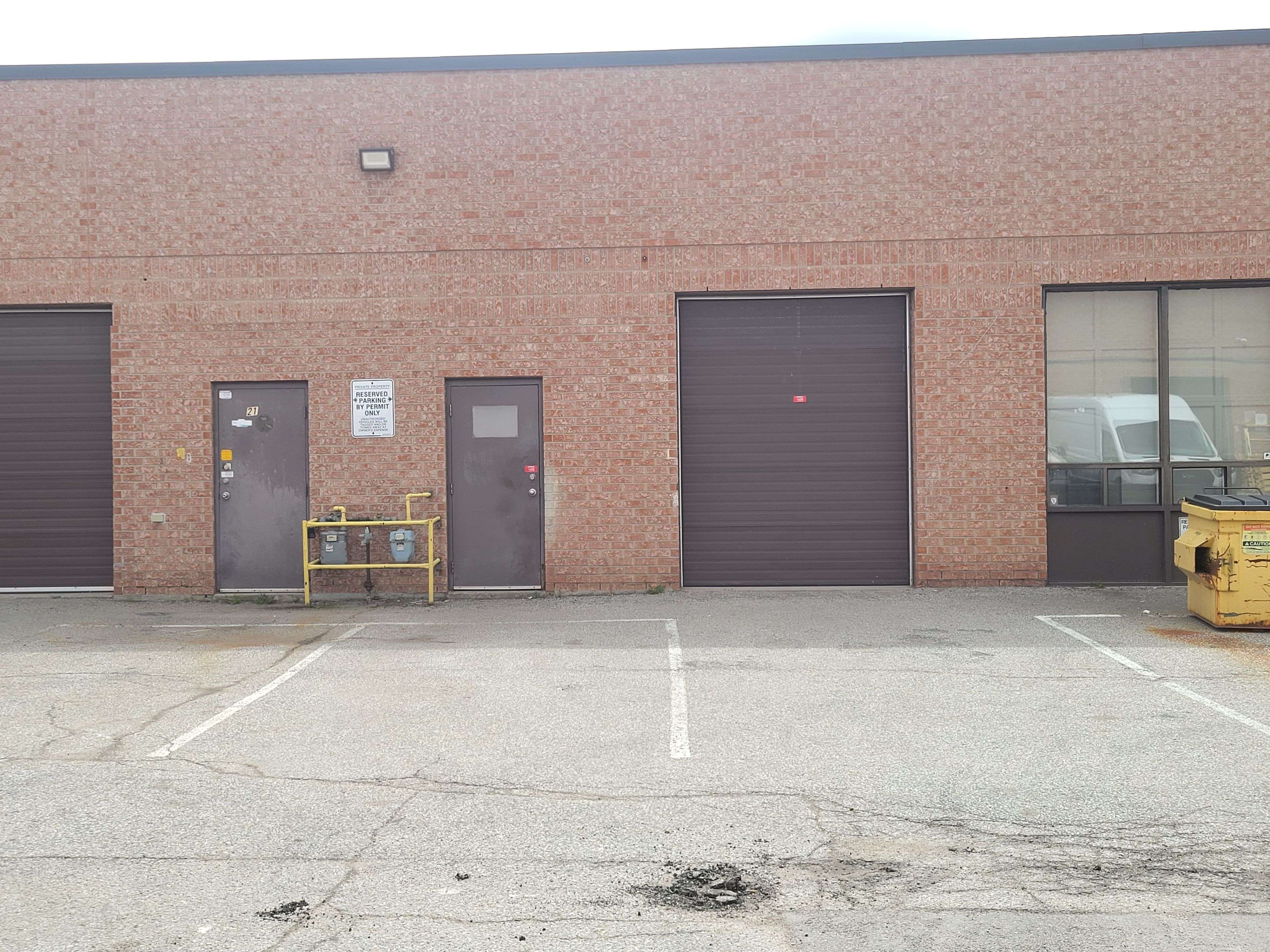 Toronto W05, ON M3J 3A7,1 Whitehorse RD #22