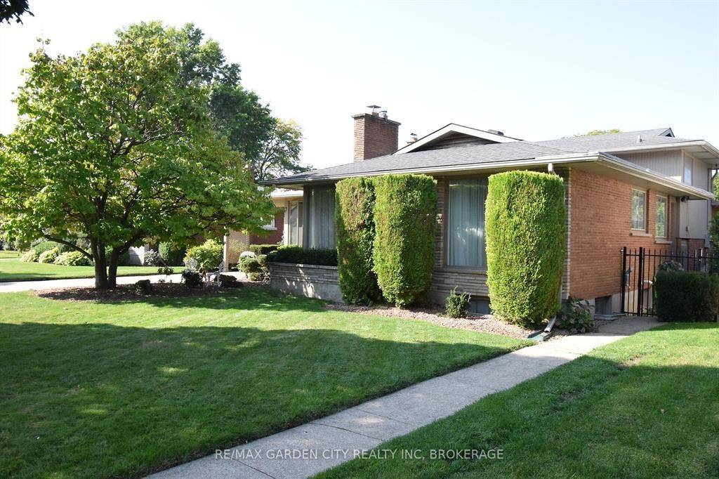 St. Catharines, ON L2S 2J8,7 Clement PL