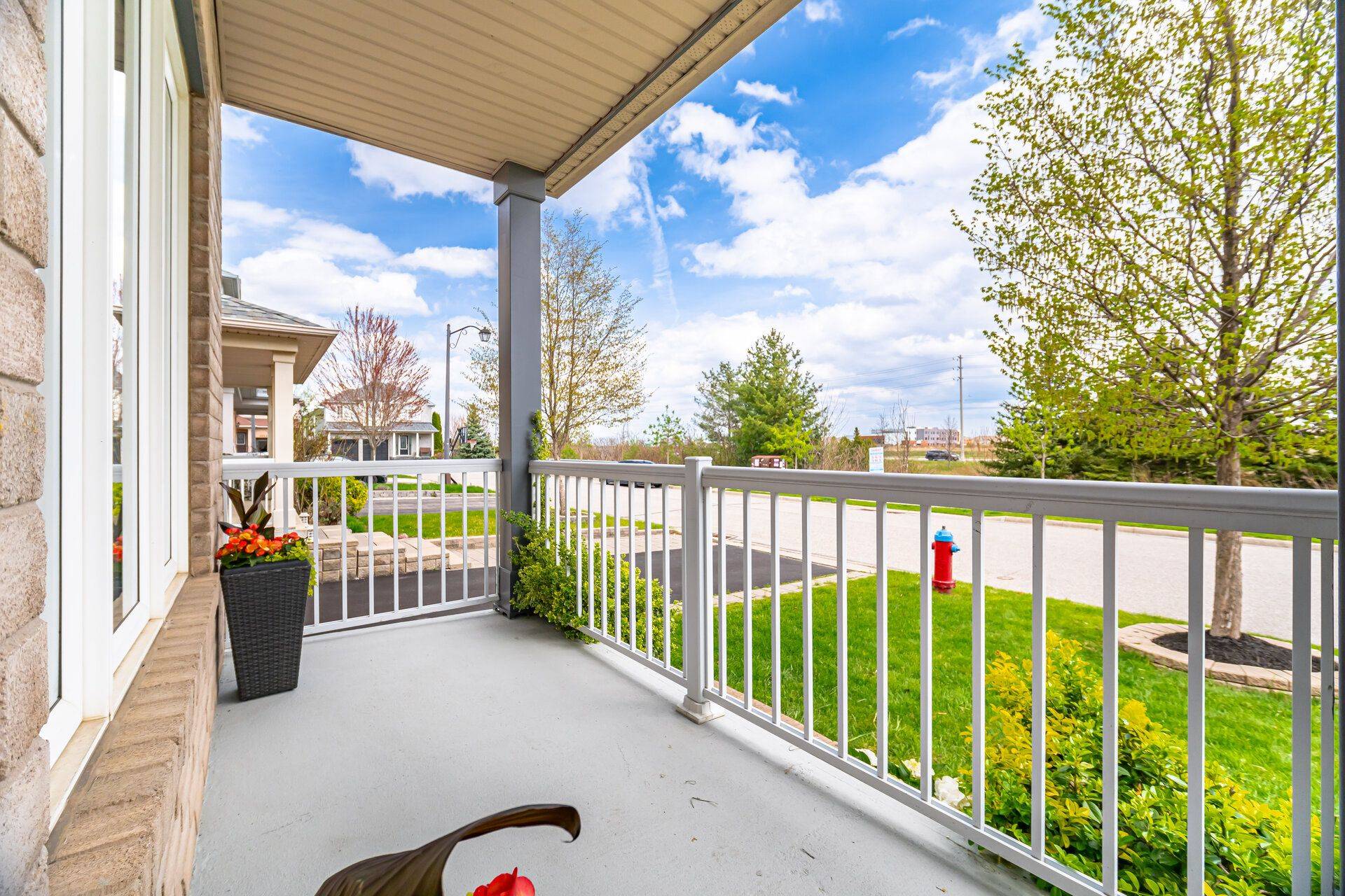 Milton, ON L9T 0C2,1046 Holdsworth CRES