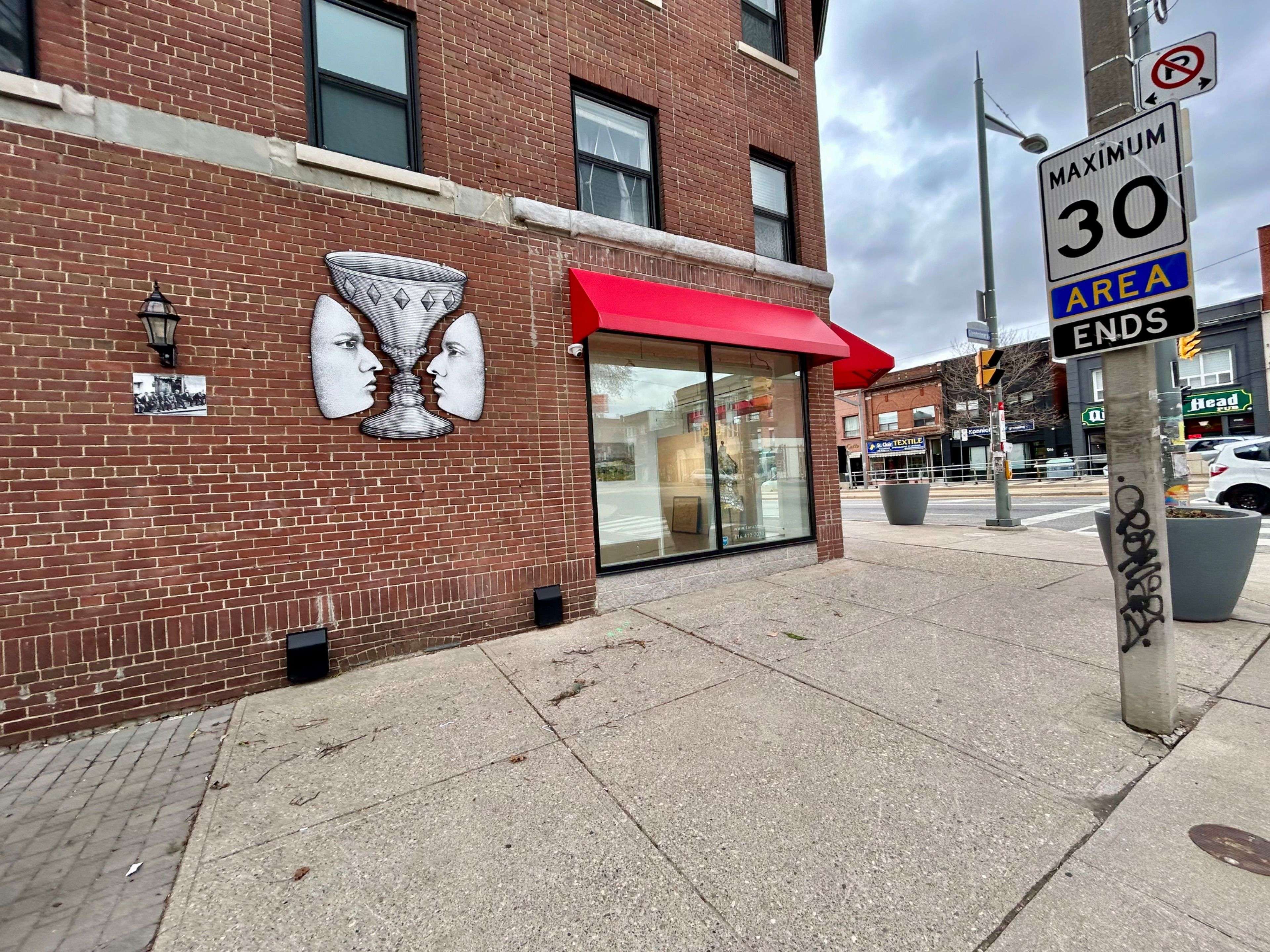 Toronto W03, ON M6E 1A6,1057 St Clair AVE W