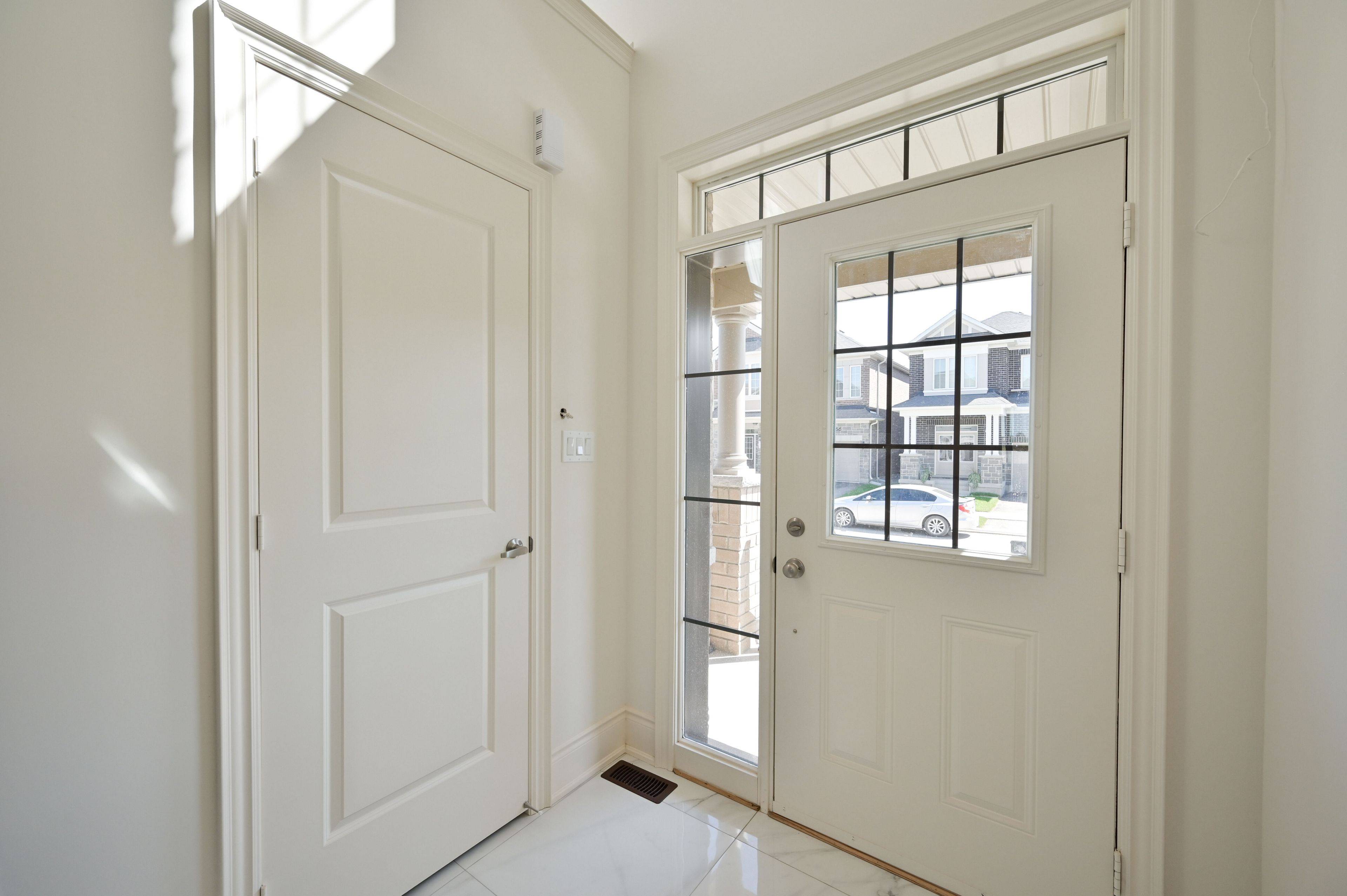 Milton, ON L9E 1X9,1555 Severn DR