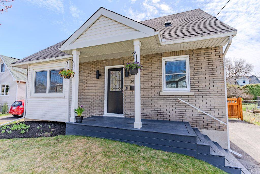 Carlington - Central Park, ON K1Z 7X7,1404 Larose AVE