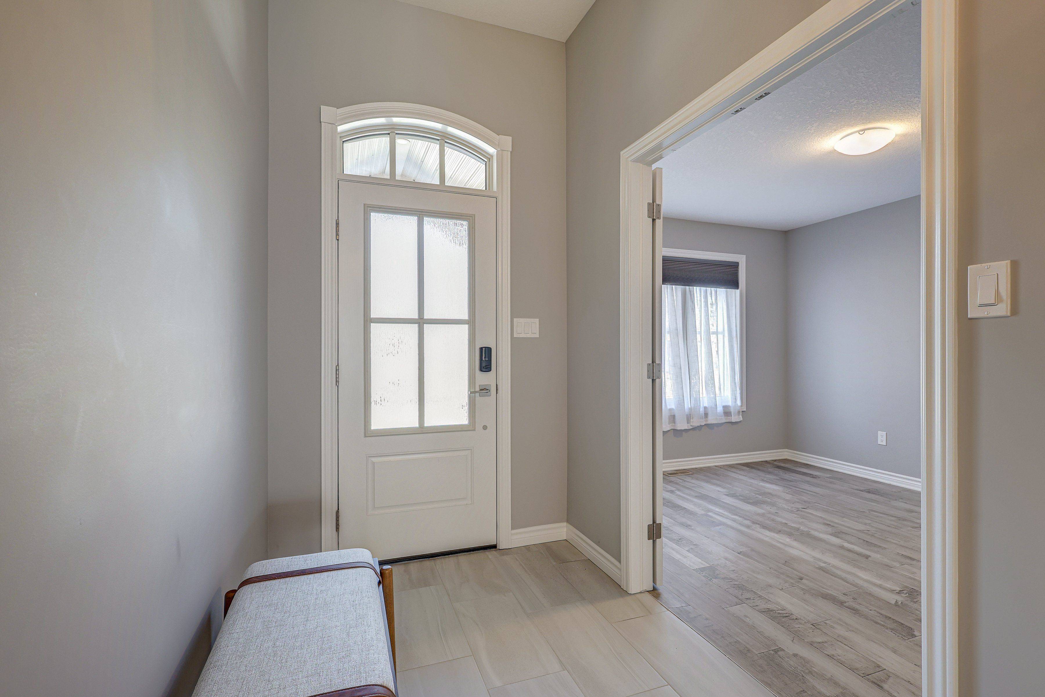 St. Thomas, ON N5R 0K9,77 Princess AVE #2