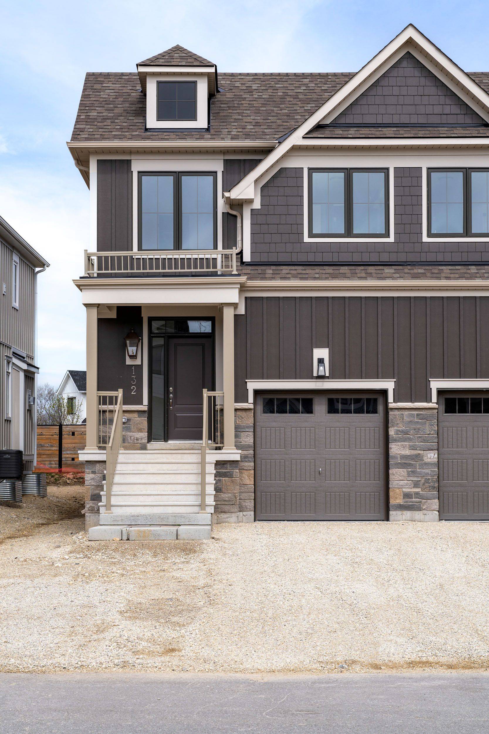 Blue Mountains, ON L9Y 0Z3,132 WHITE OAK CRES