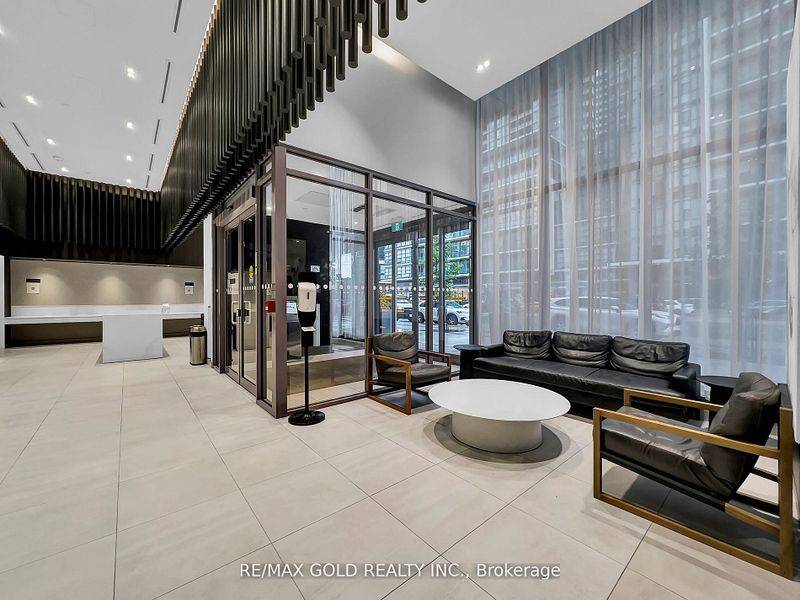 Mississauga, ON L5B 0L4,4065 Confederation Pkwy #1008