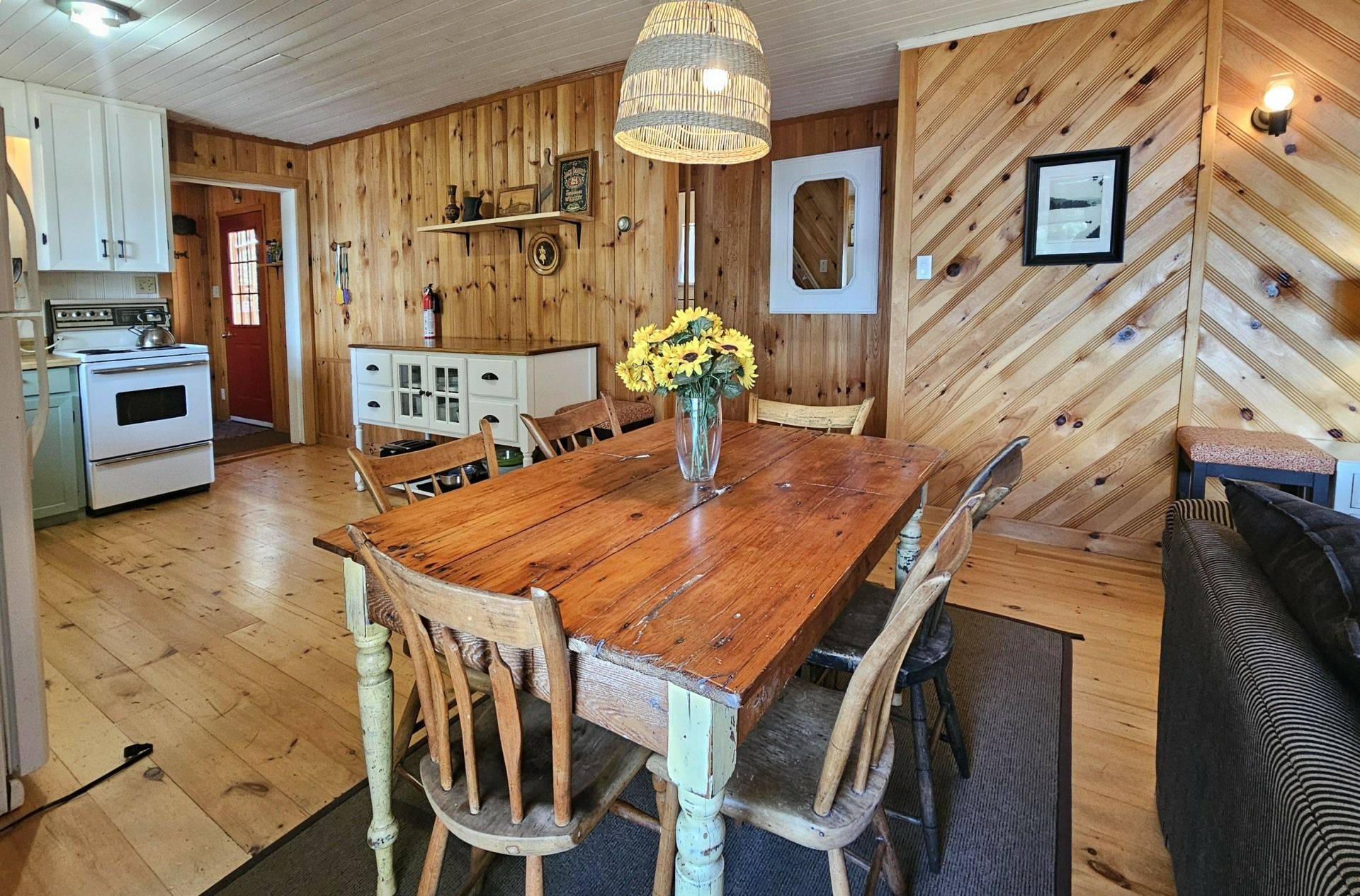 Madawaska Valley, ON K0J 1B0,491 Kuiack Lake RD