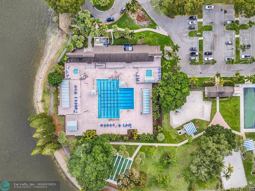 Coconut Creek, FL 33066,4250 NW 30th St  #357