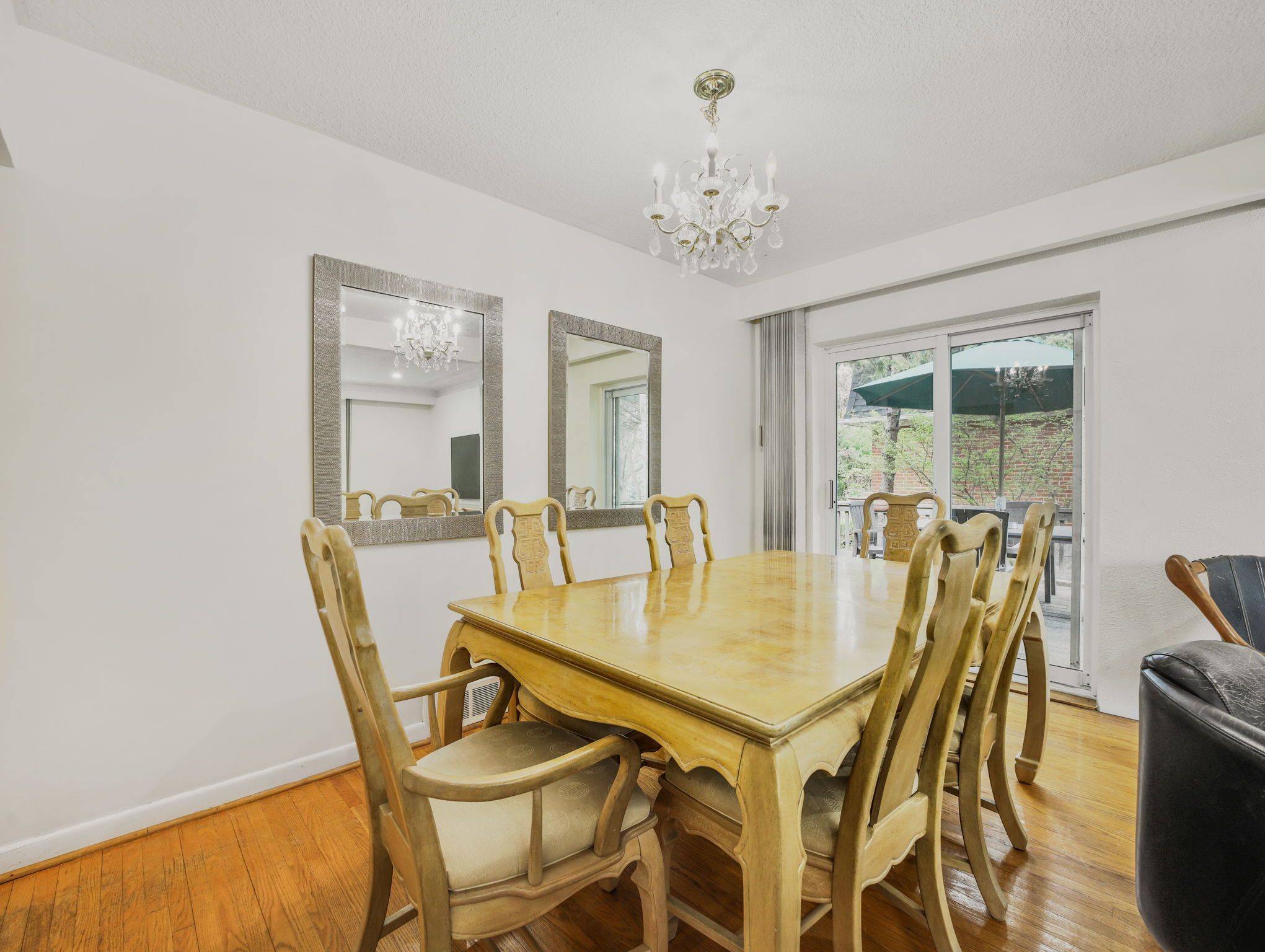 Oakville, ON L6J 2W2,1169 Cynthia LN