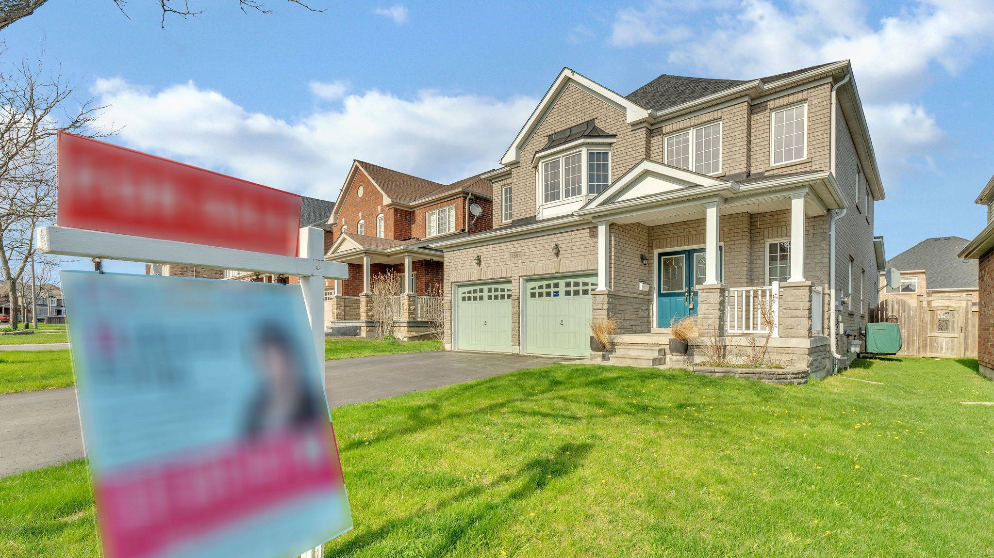 Oshawa, ON L1K 0J9,1581 Pennel DR