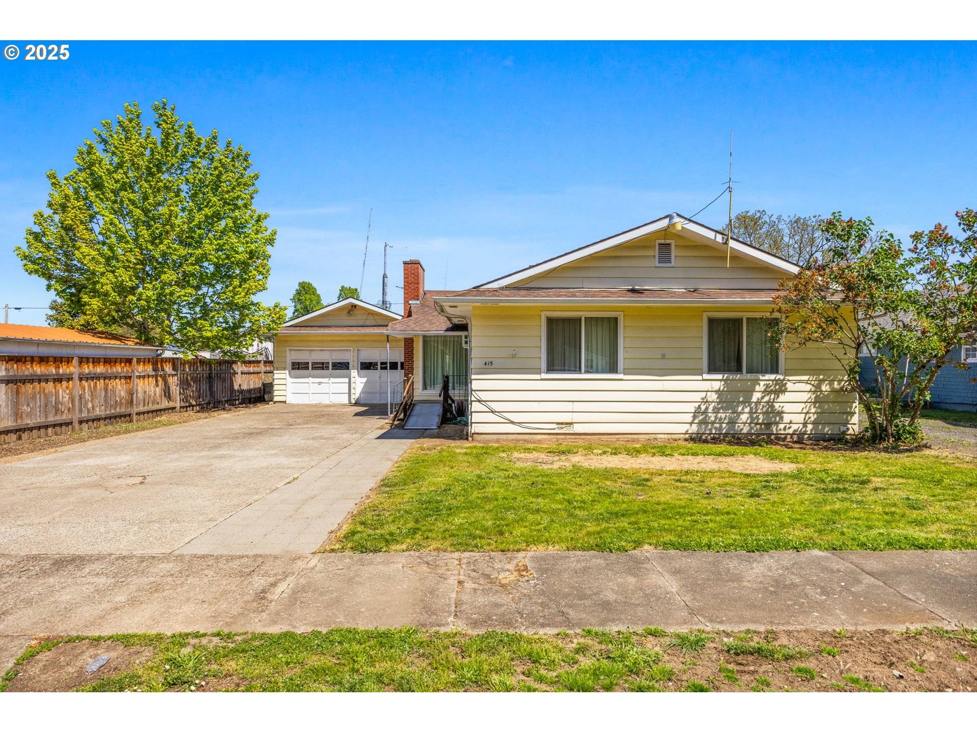 Lebanon, OR 97355,415 W ASH ST