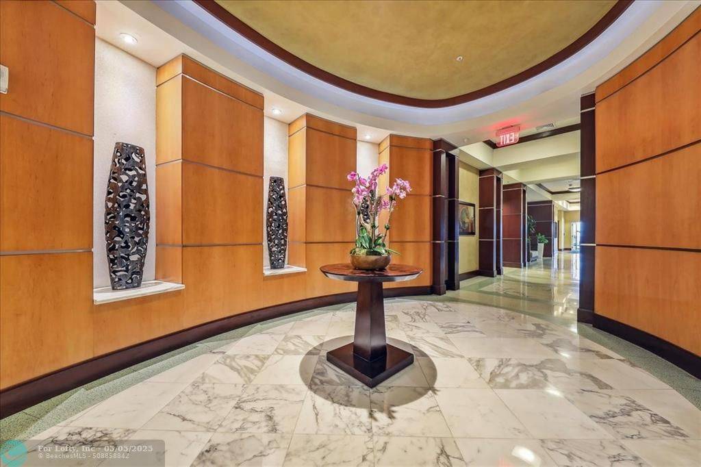 Sunny Isles Beach, FL 33160,16699 Collins Ave  #2009