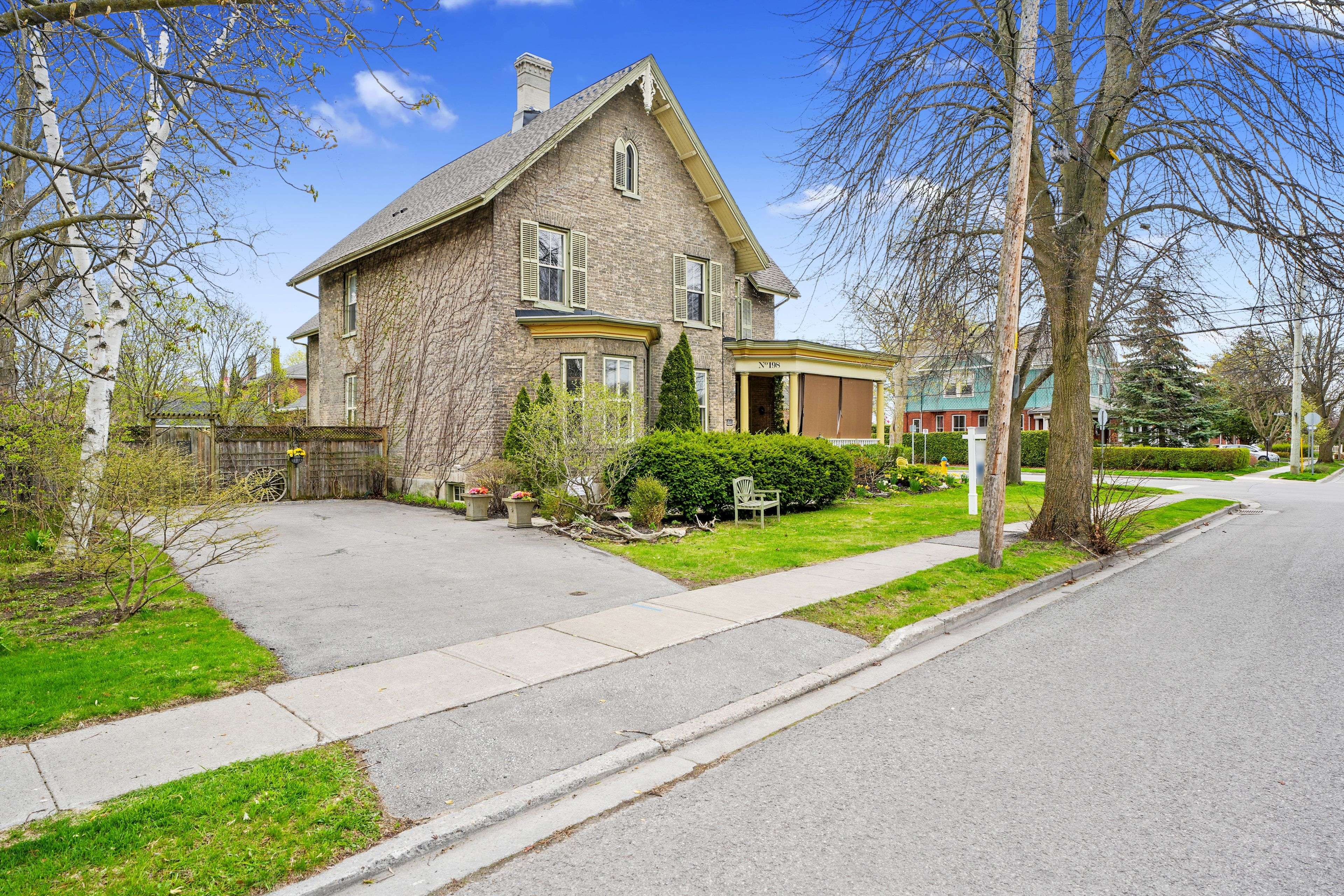 Cobourg, ON K9A 3G4,198 Bagot ST