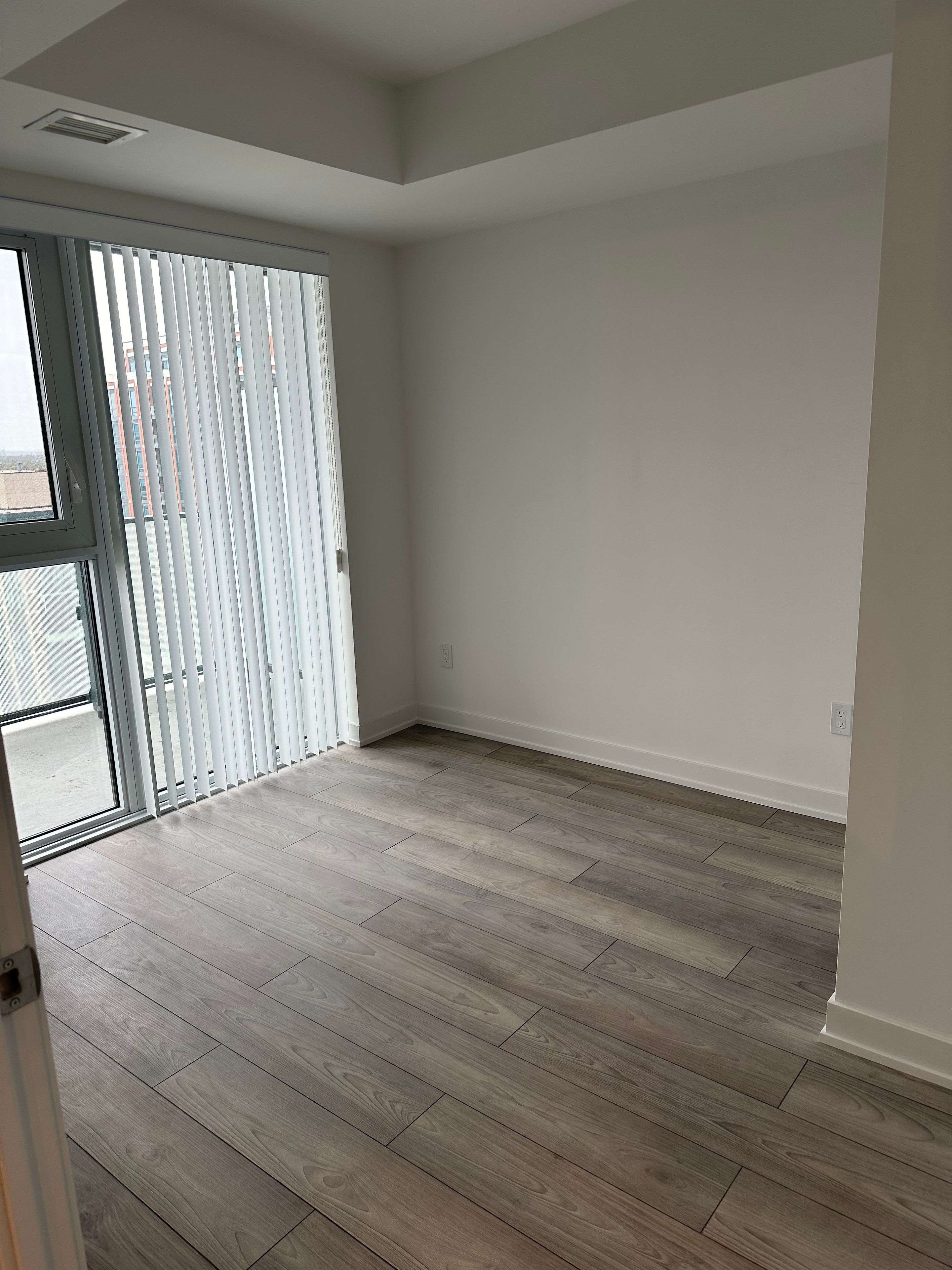 Toronto C06, ON M3H 0E7,8 Tippett RD #1402