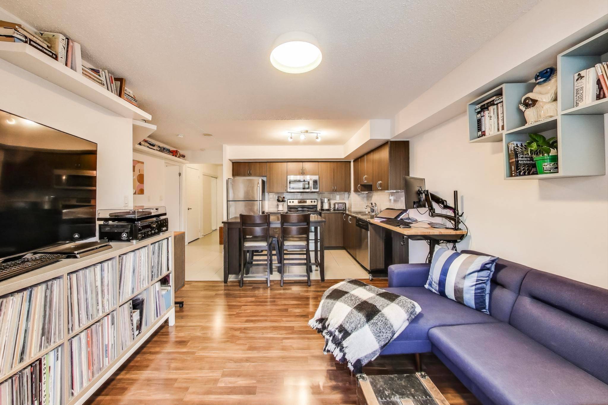 Toronto W02, ON M6H 4K6,816 Lansdowne AVE #406