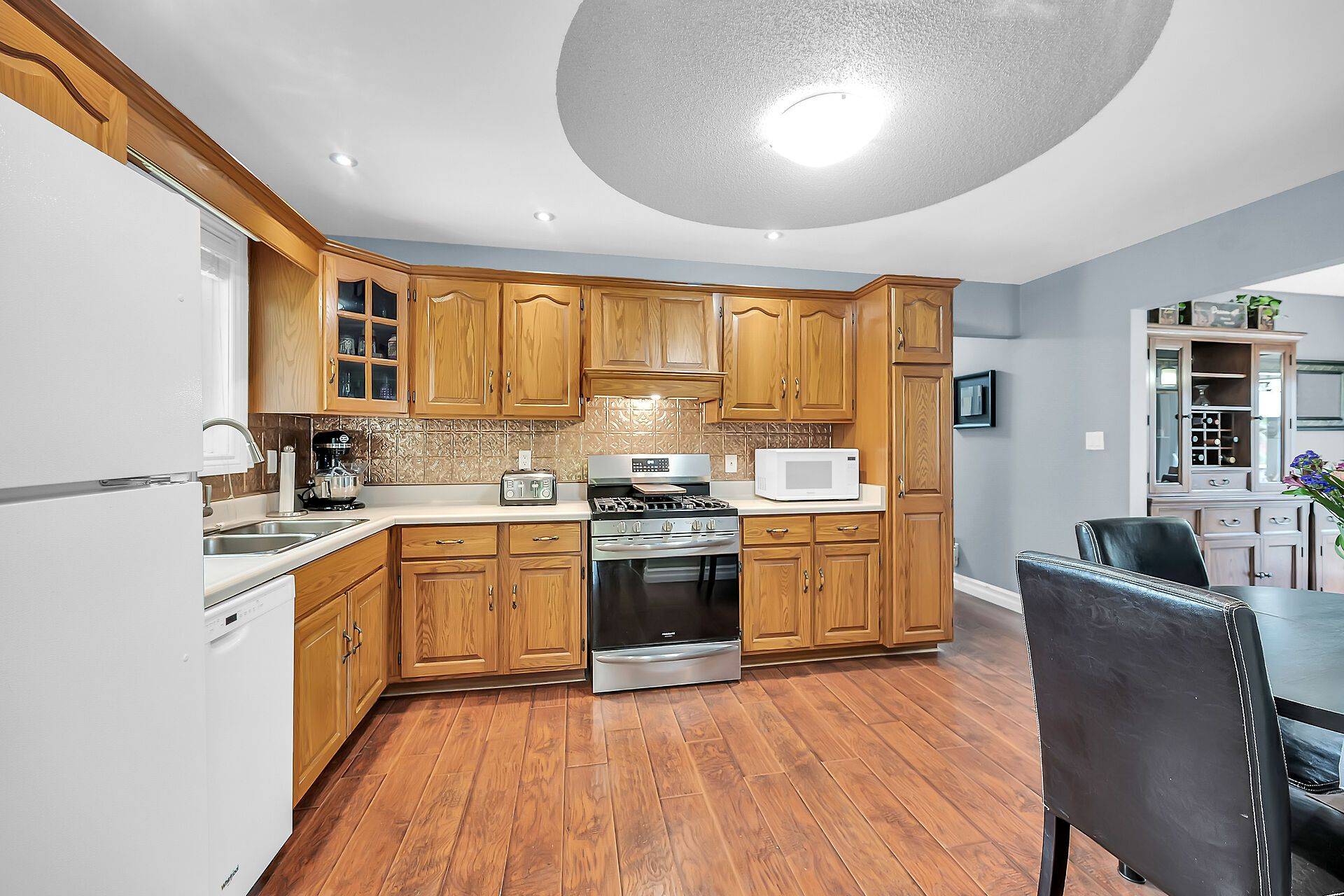 Haldimand, ON N1A 2W8,136 Secord ST