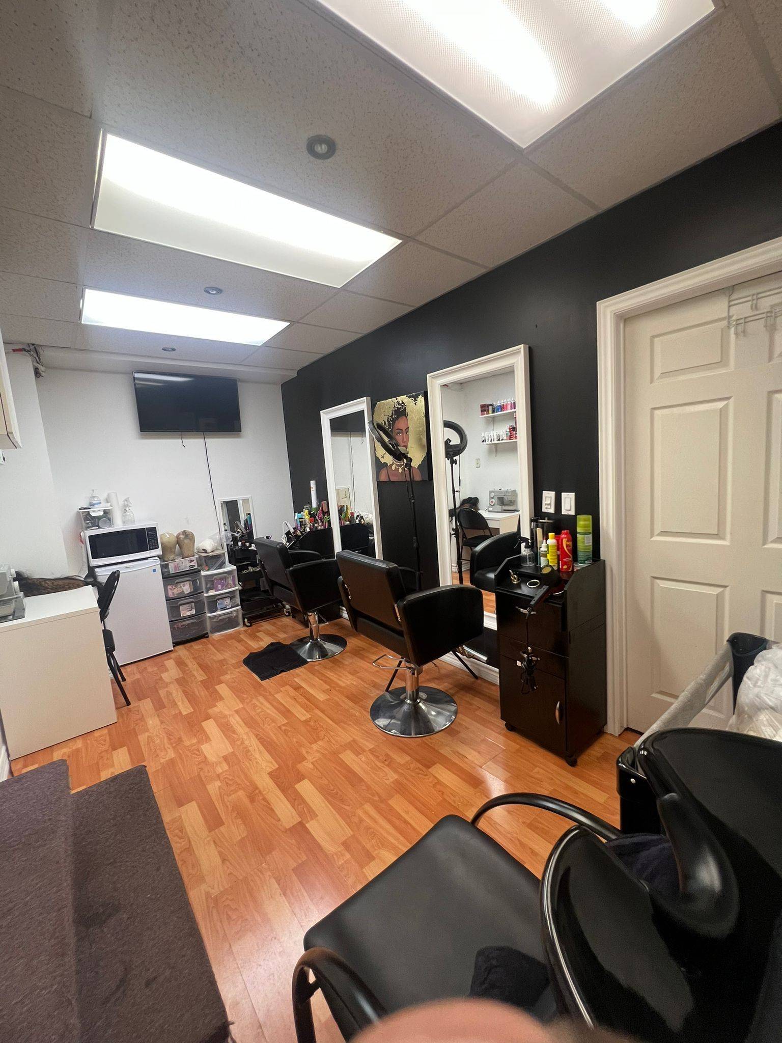 Toronto E04, ON M1K 2P3,2406 Eglinton AVE E