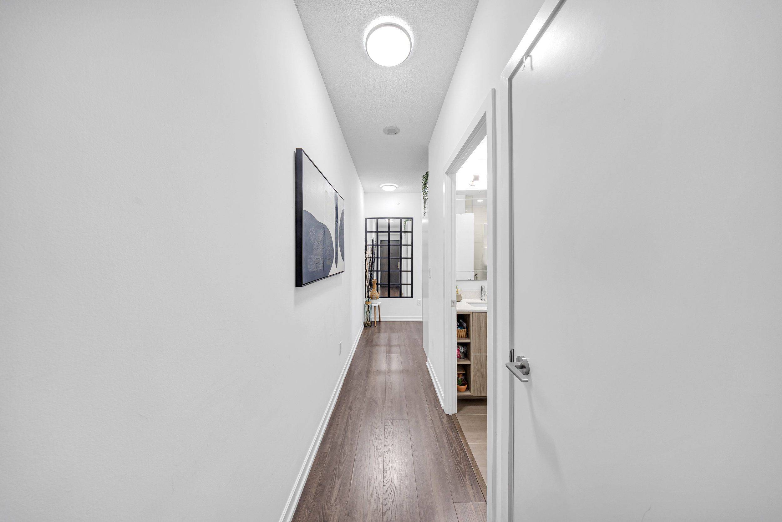 Toronto C15, ON M2J 0E3,50 Forest Manor RD #1702