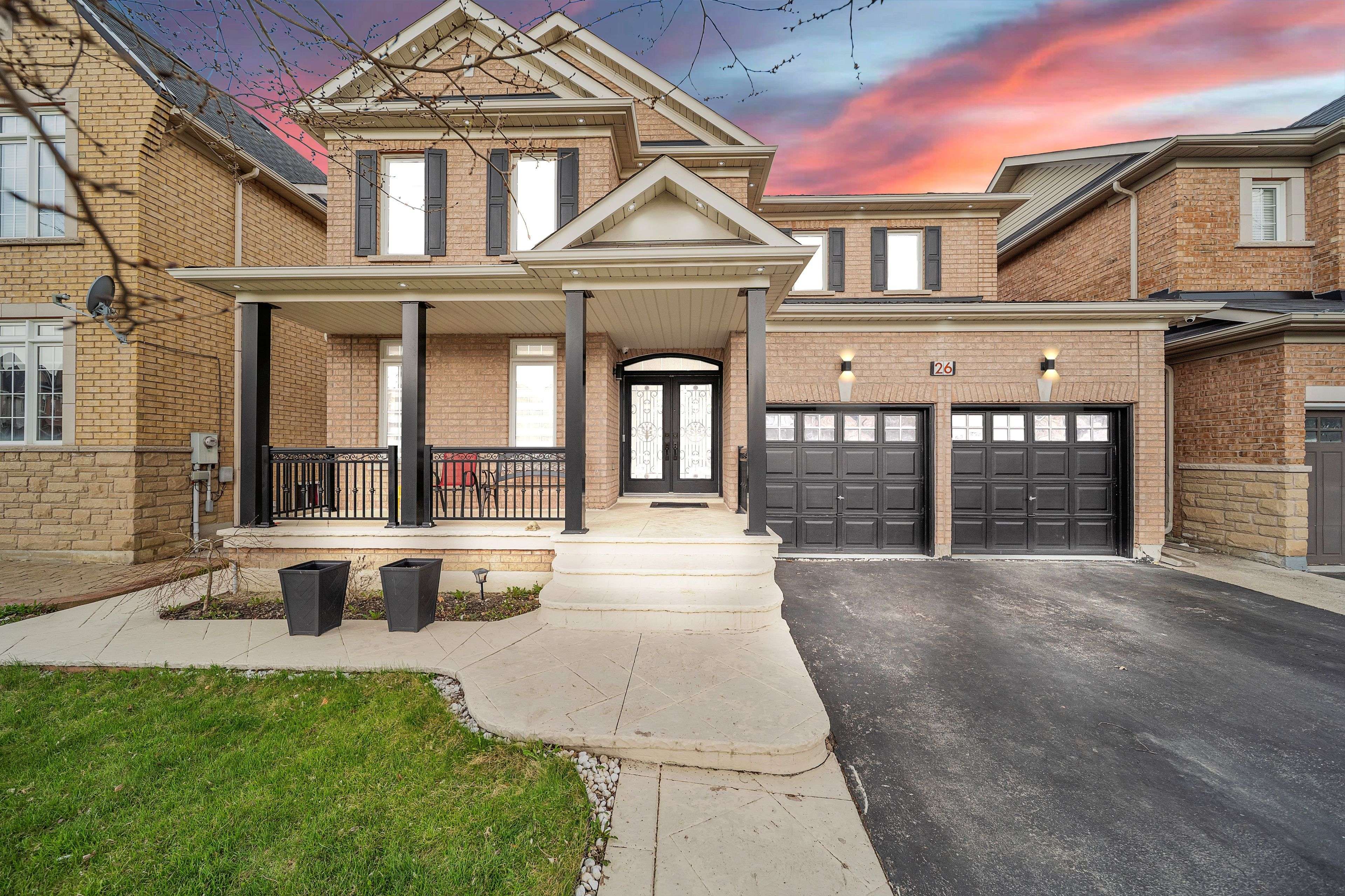 Brampton, ON L6P 2P3,26 Bluffwood Cres CRES E