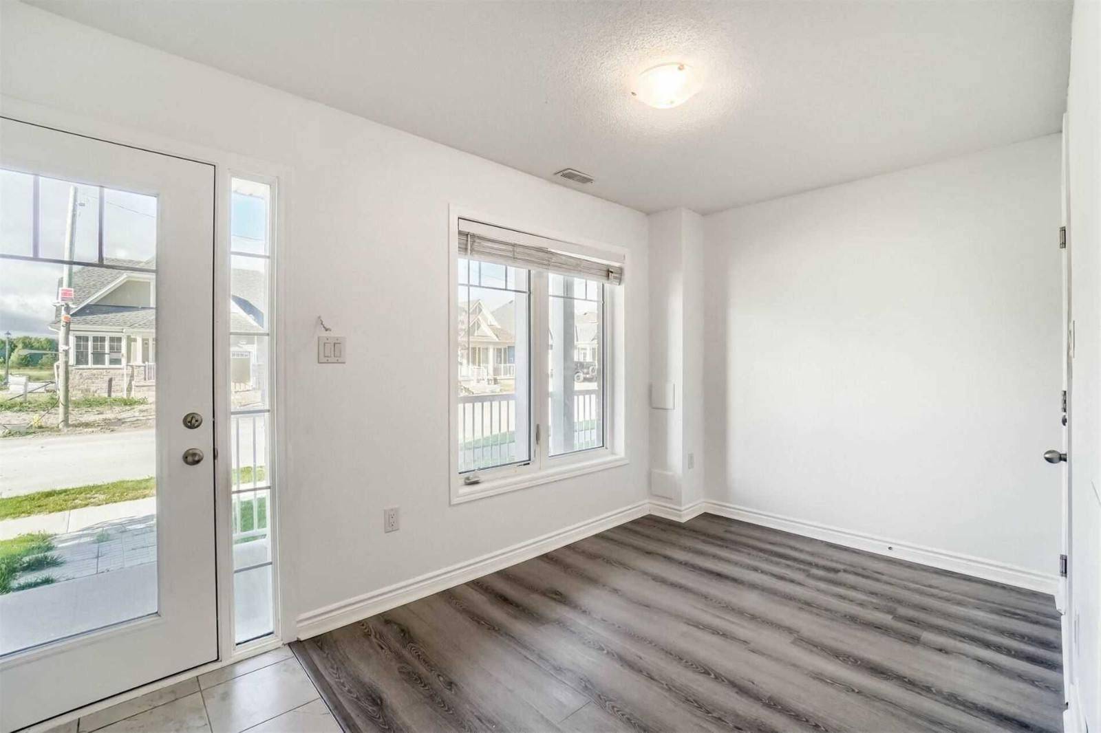 Wasaga Beach, ON L9Z 0J7,152 Village Gate DR