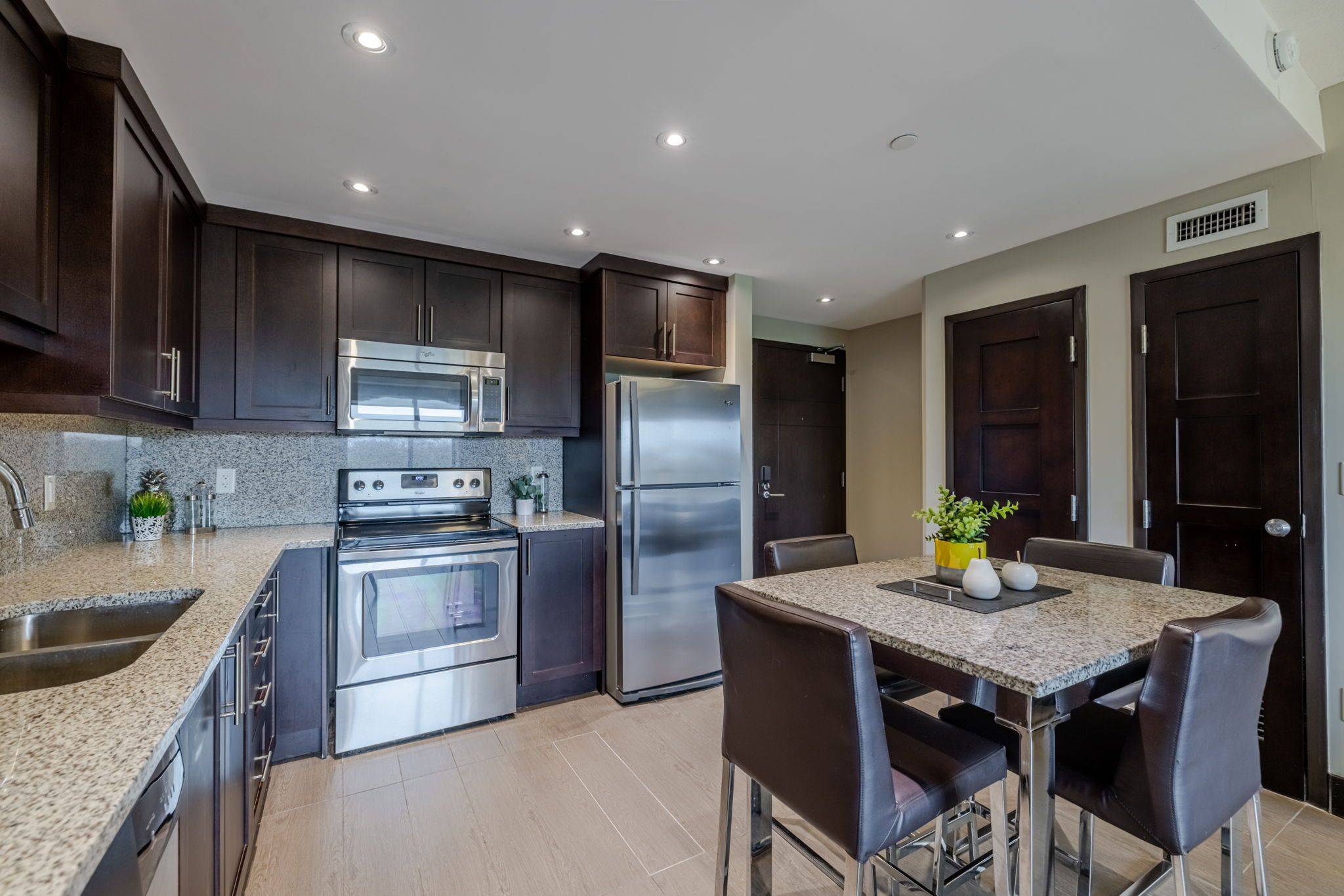 London East, ON N6A 0C1,1235 Richmond ST #704