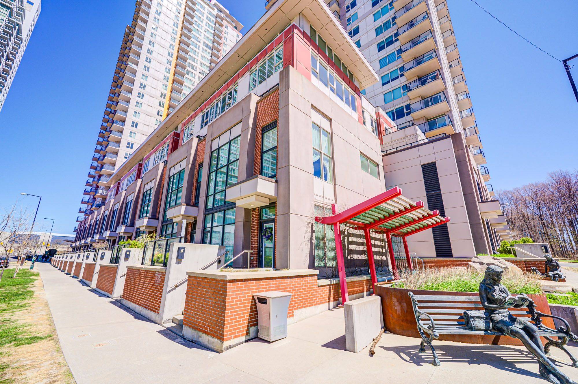 Toronto E09, ON M1P 0B3,1 Town Centre CT