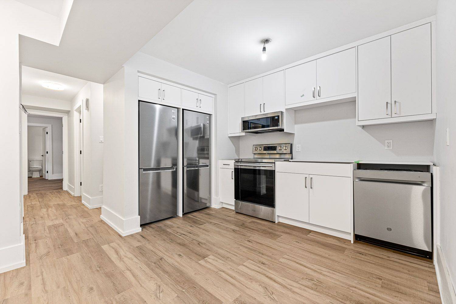 Toronto E02, ON M4E 2S5,108 Enderby RD #4