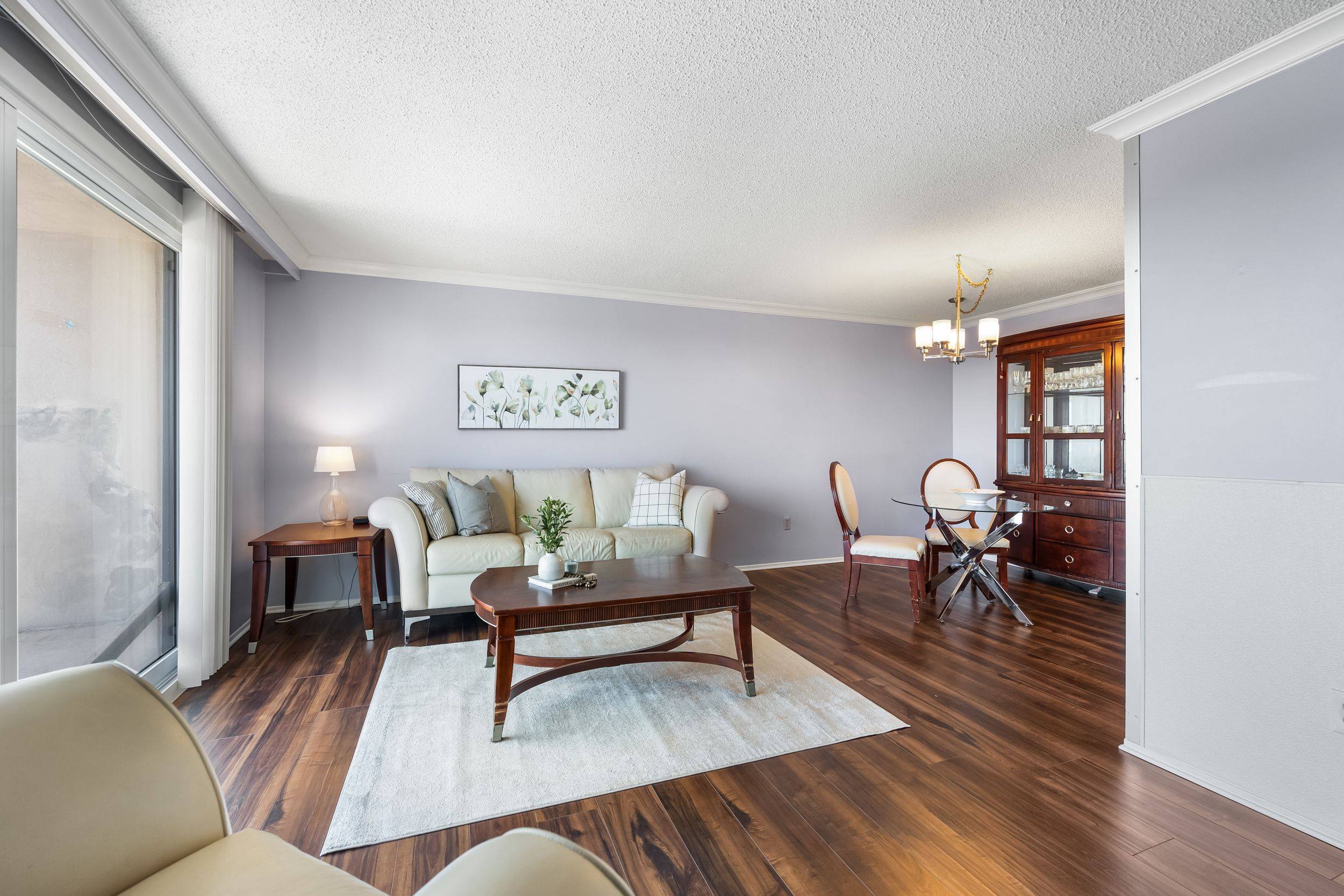 Woodroffe, ON K2B 8G8,1025 RICHMOND RD  #2305 RD