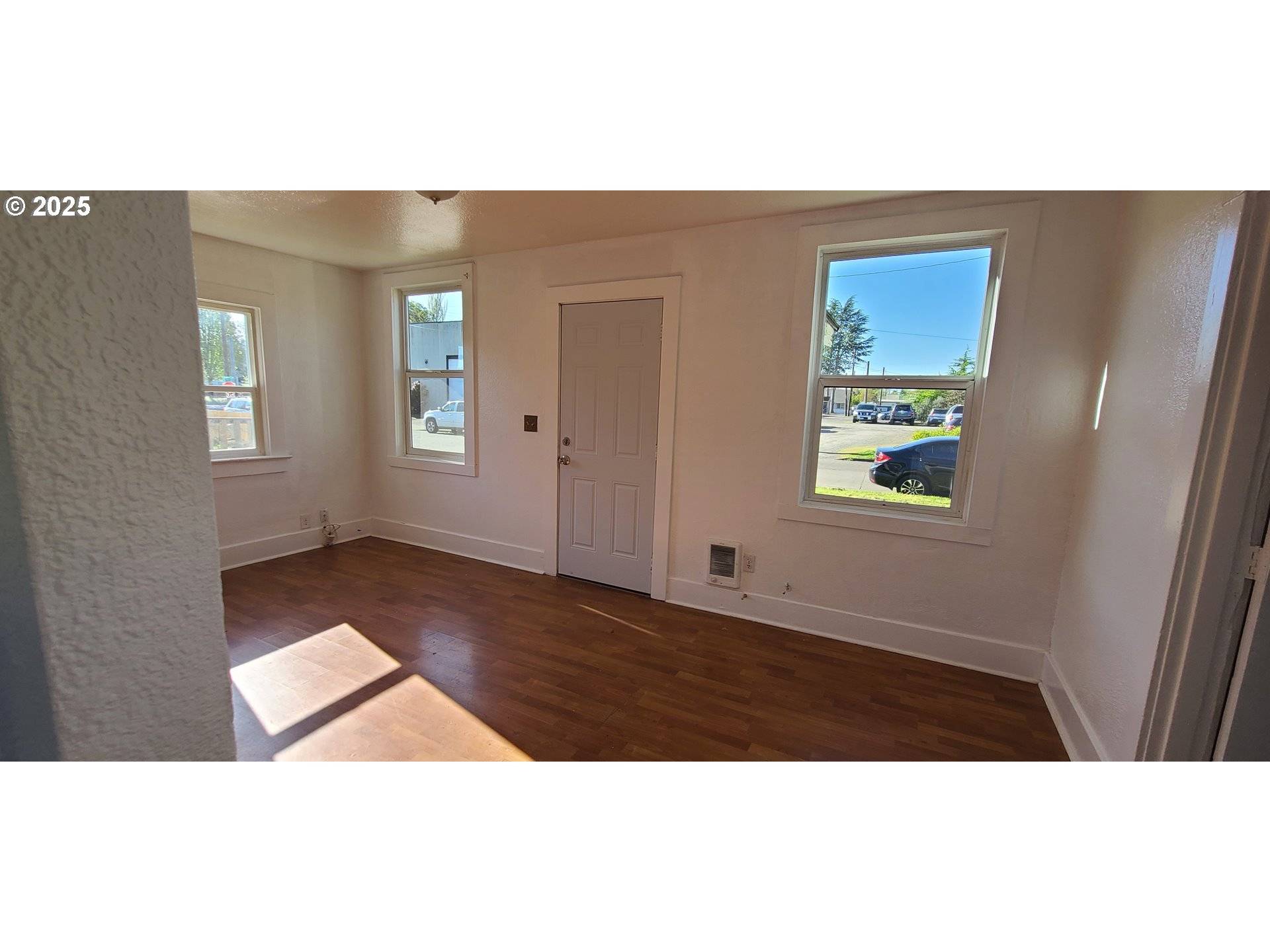 Salem, OR 97301,323 ACADEMY ST