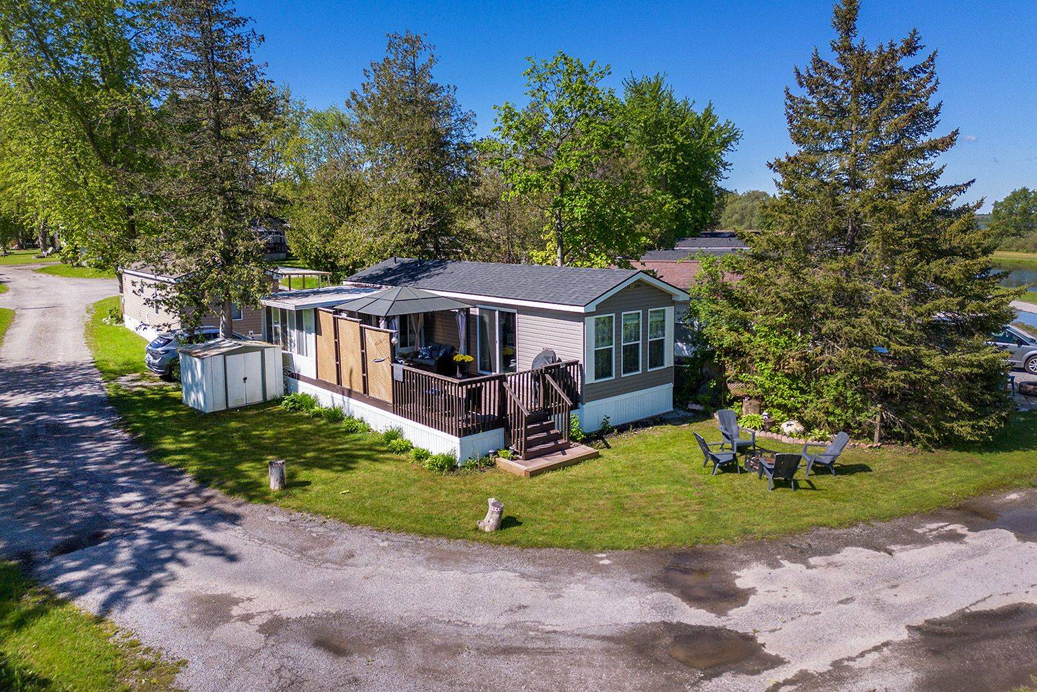 Scugog, ON L9L 1B4,225 Platten BLVD ##338
