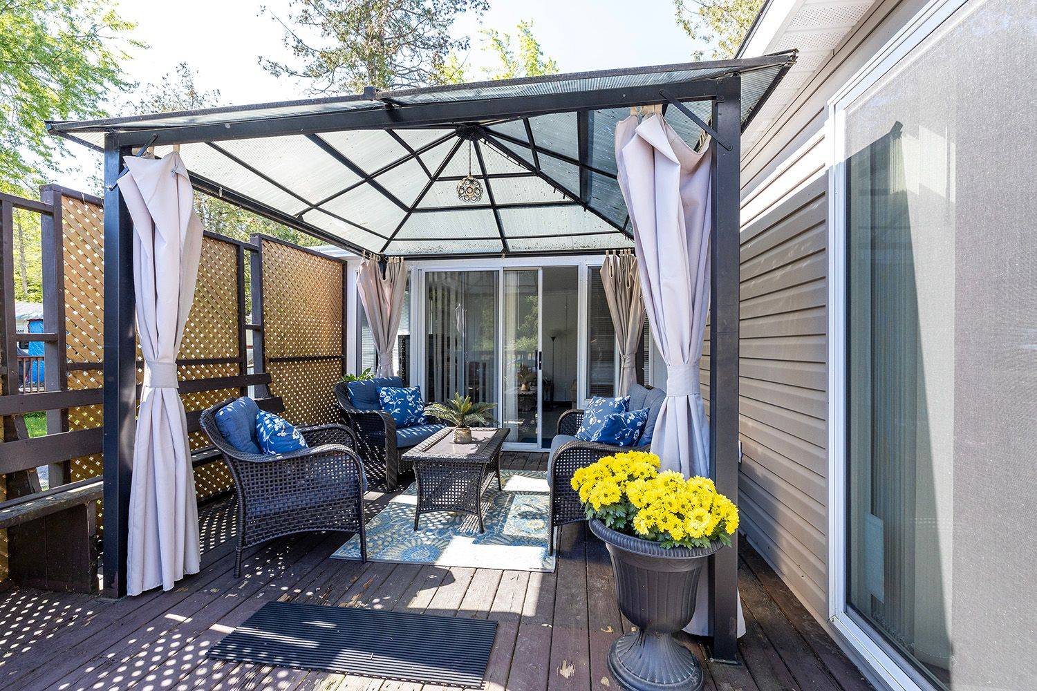 Scugog, ON L9L 1B4,225 Platten BLVD ##338