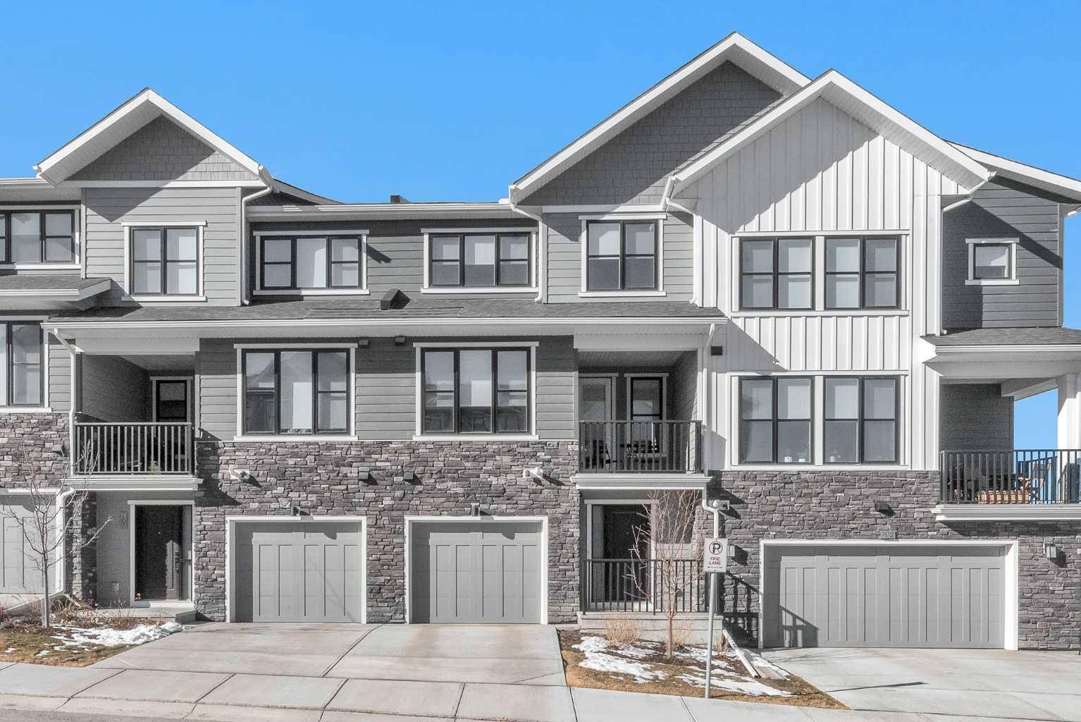 Calgary, AB T3B 6L6,704 Crestridge Common SW