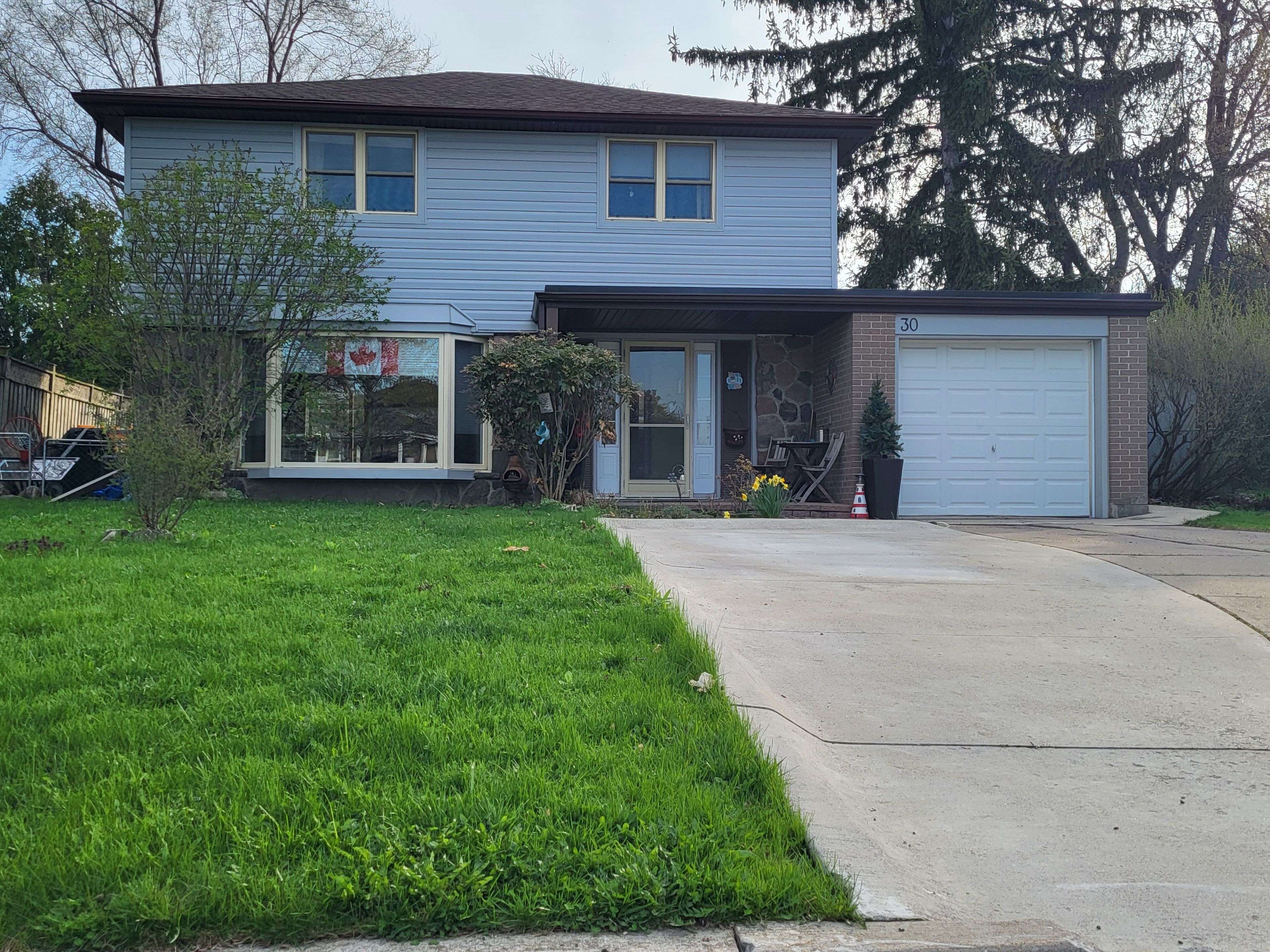 Brampton, ON L6W 2Y8,30 Allendale RD