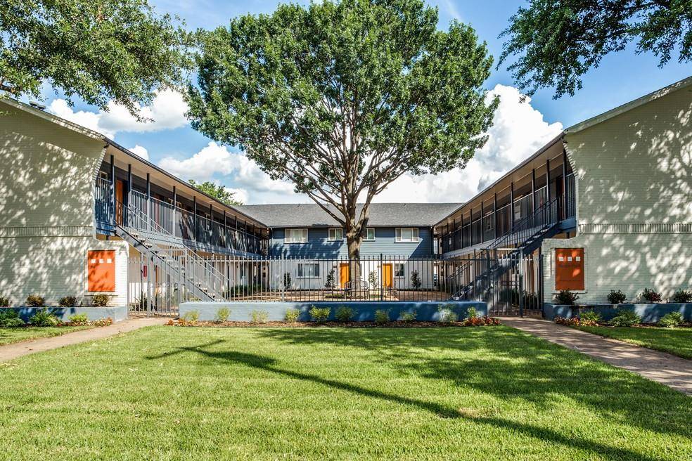 Dallas, TX 75246,4618 Reiger Avenue #206