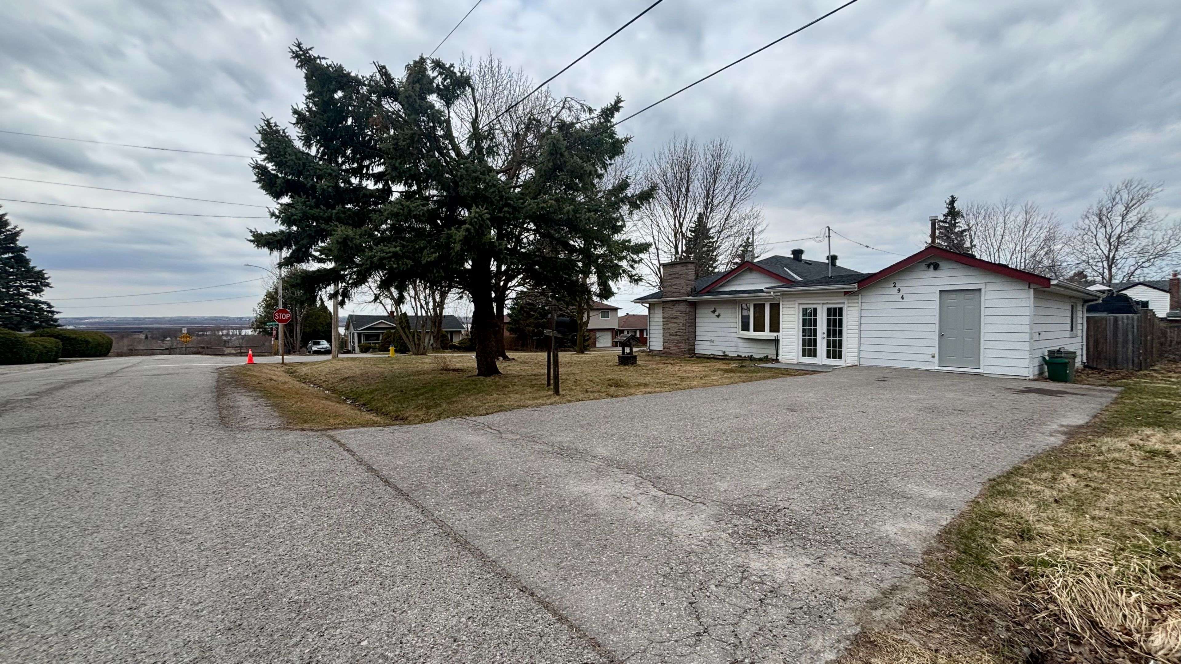 Georgina, ON L4P 3C5,294 Mcmillan DR