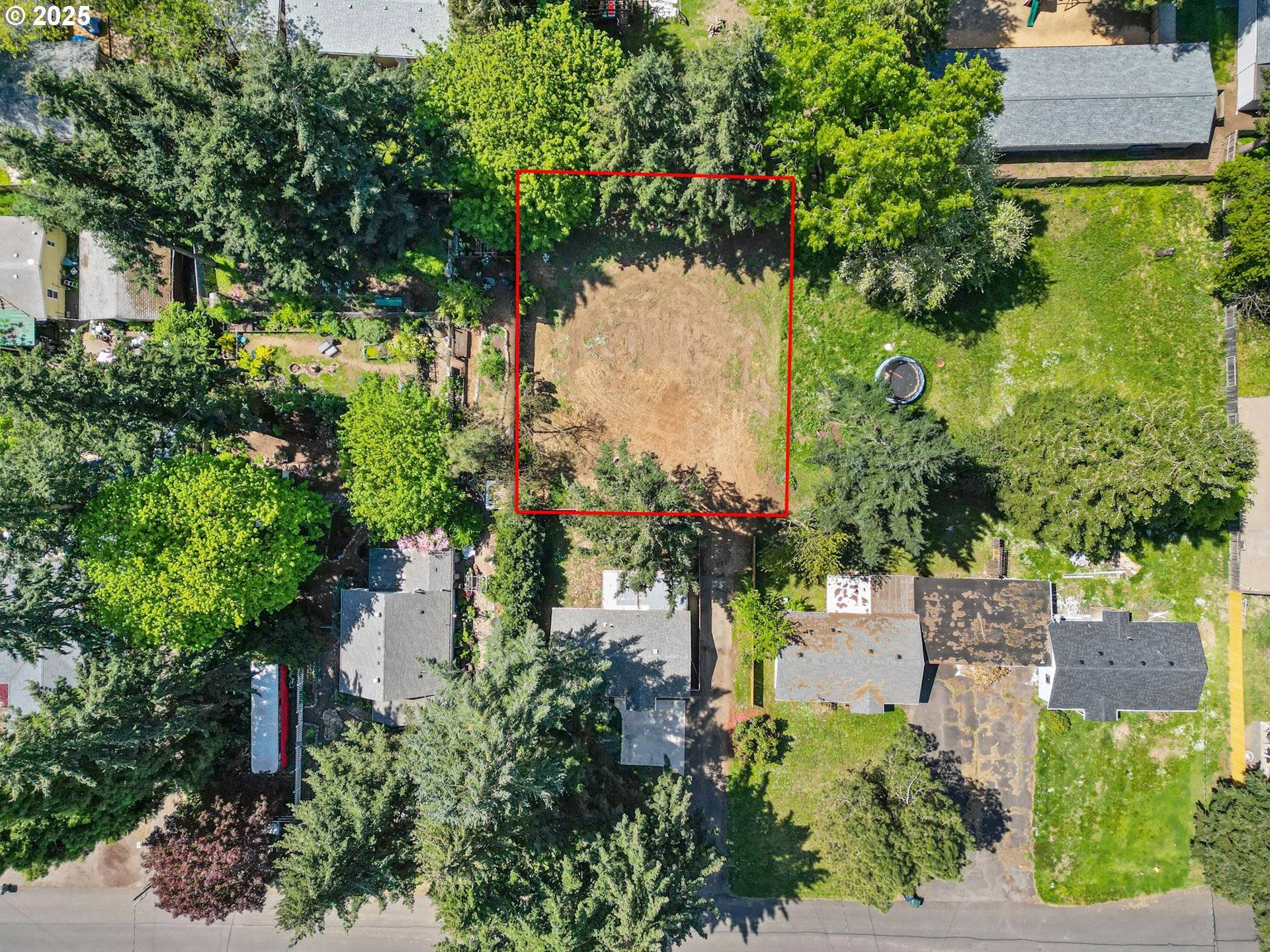 Eugene, OR 97402,Address not disclosed