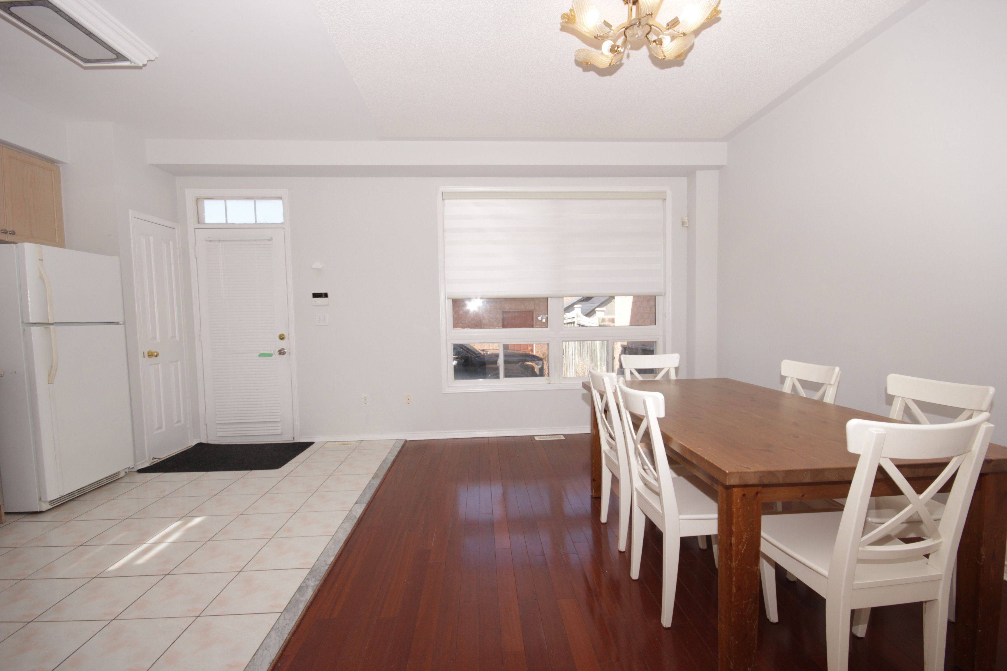 Markham, ON L6C 2M5,52 Russell Hill RD
