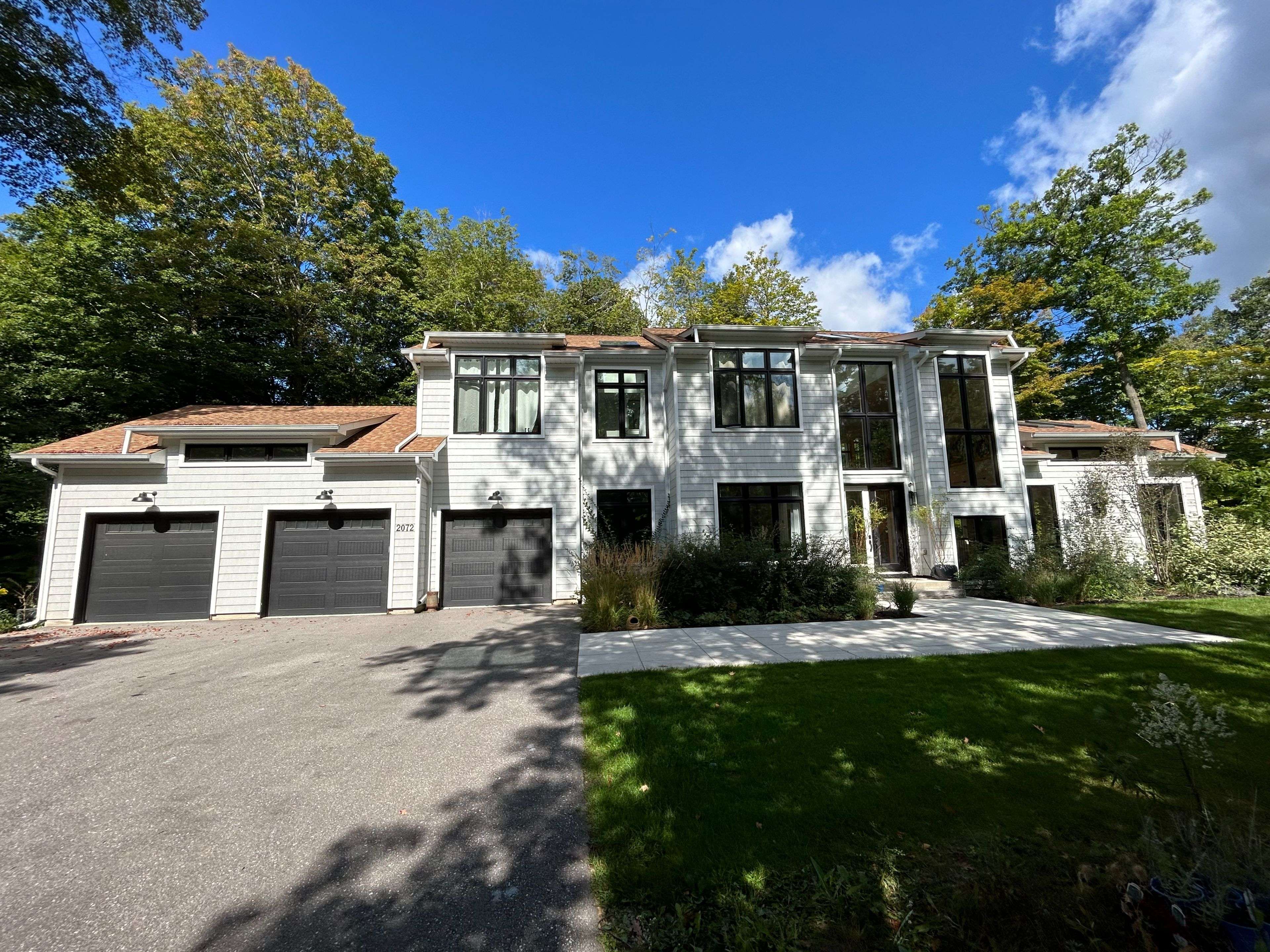 Innisfil, ON L9S 1X3,2072 Wilkinson ST