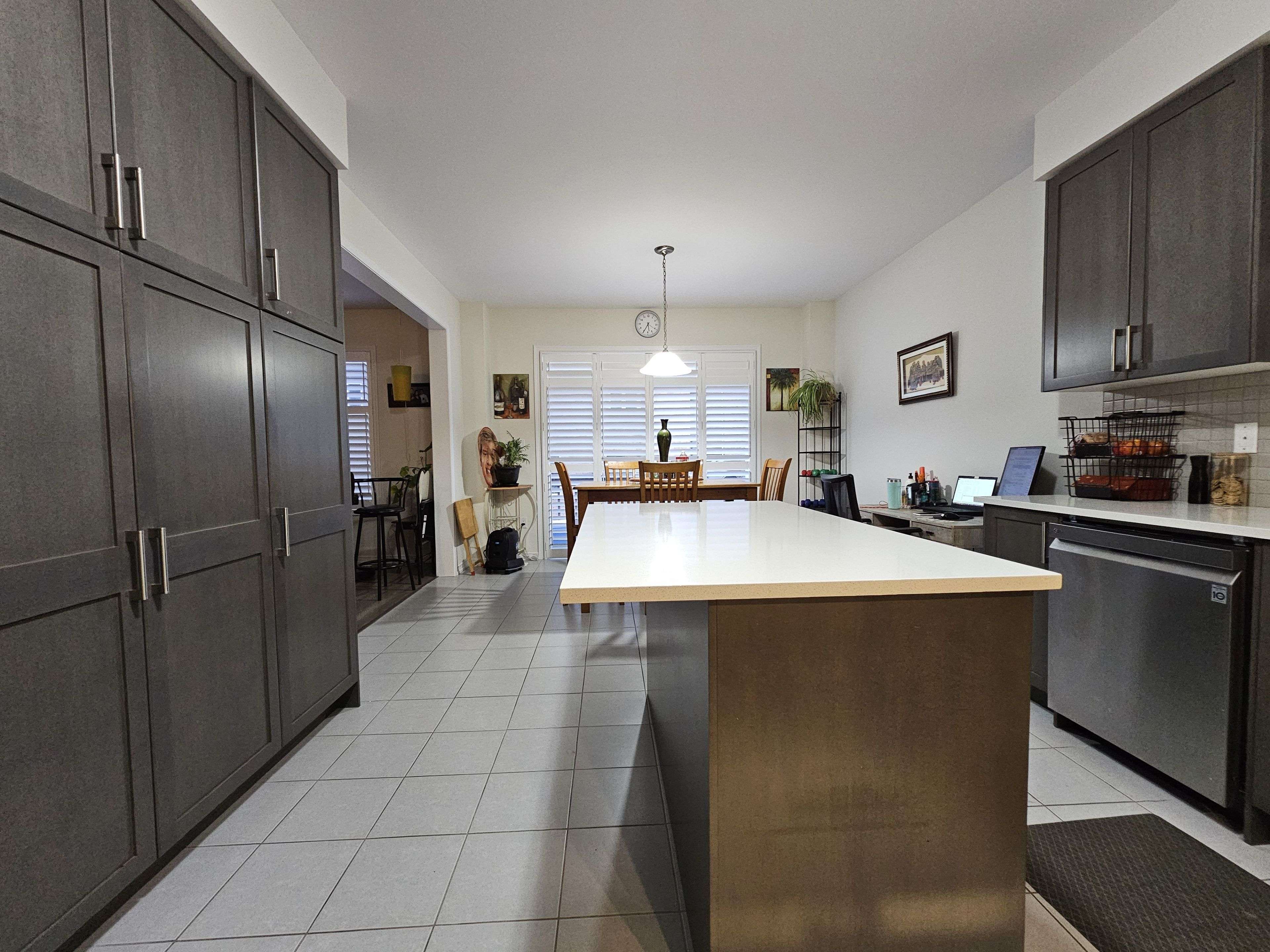 Thorold, ON L3B 0G7,04 Vaughn DR