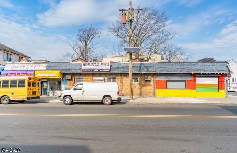 Newark City, NJ 07106,203 Alexander St