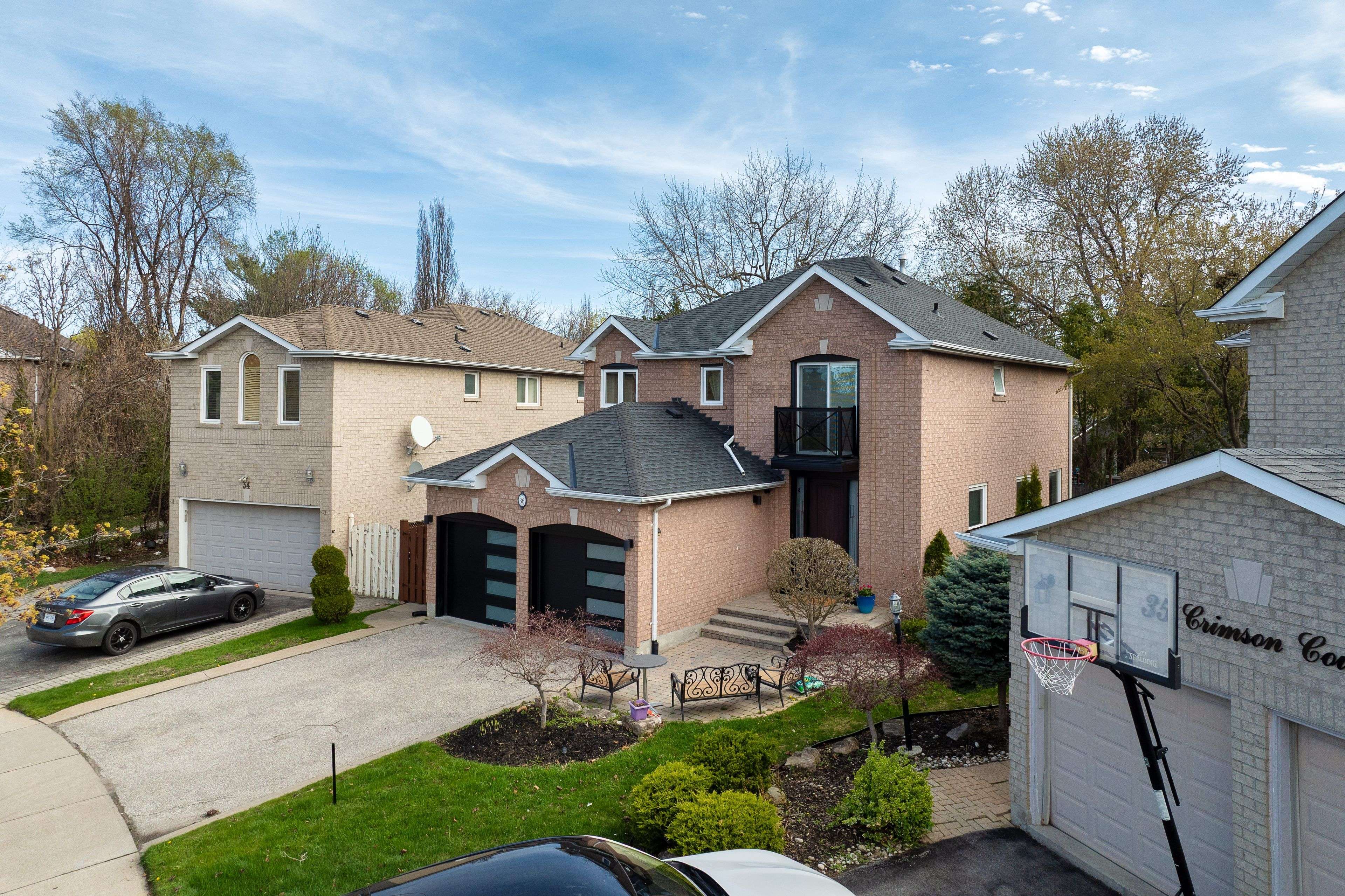 Richmond Hill, ON L4C 0J5,36 Crimson CT