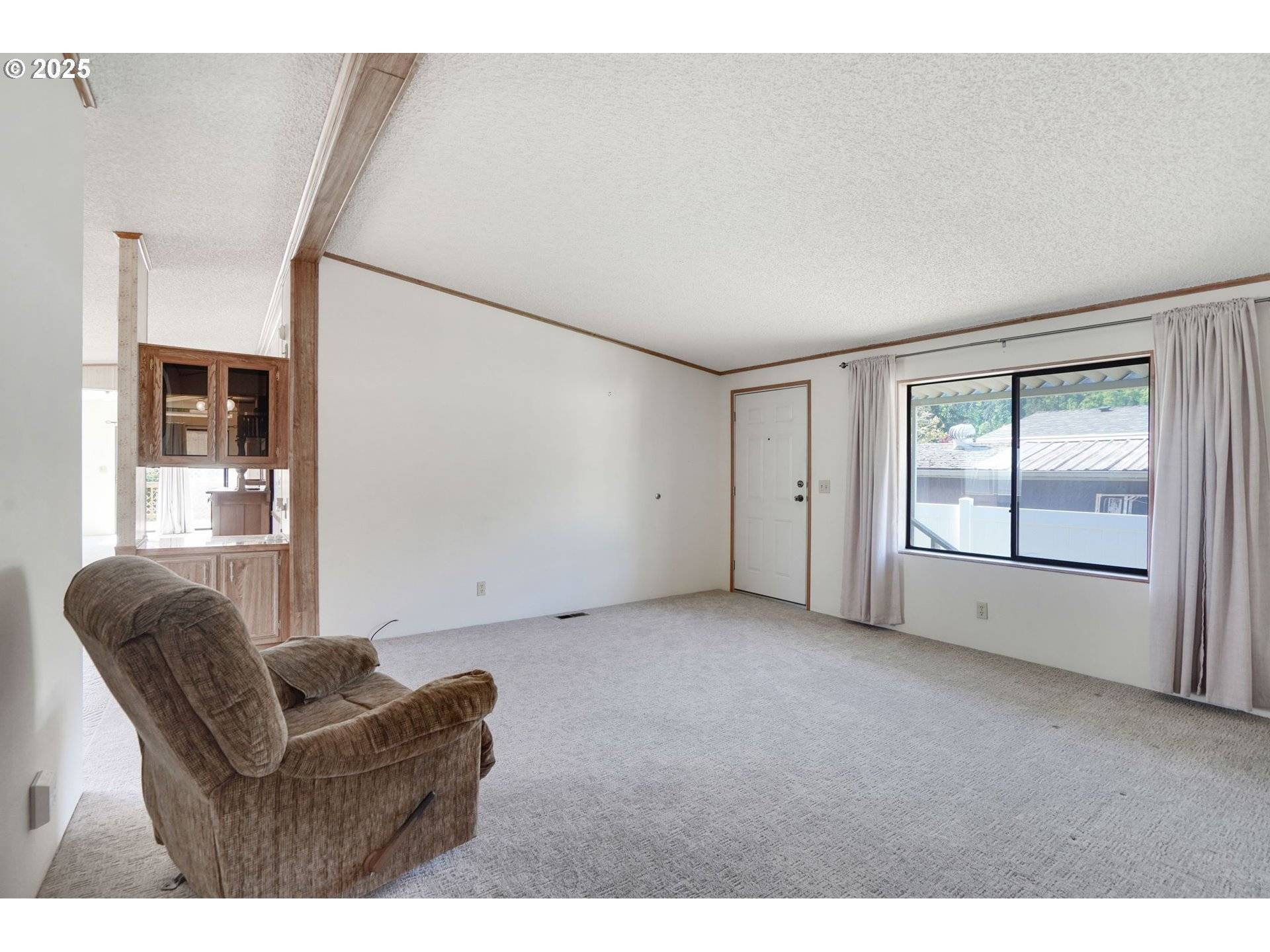 Silverton, OR 97381,1307 S WATER ST #45