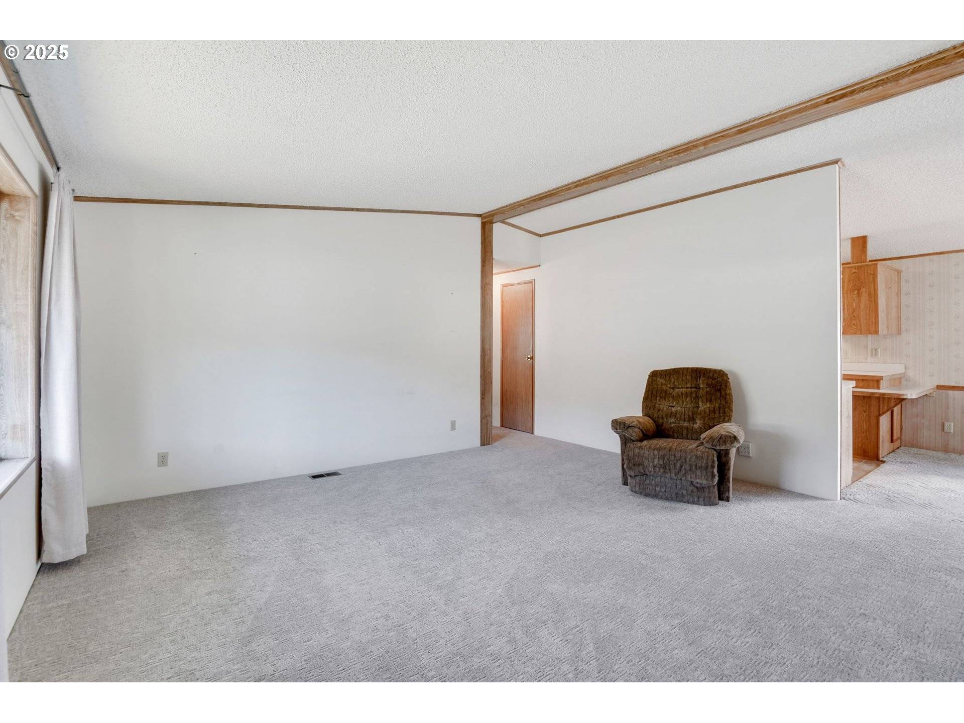 Silverton, OR 97381,1307 S WATER ST #45